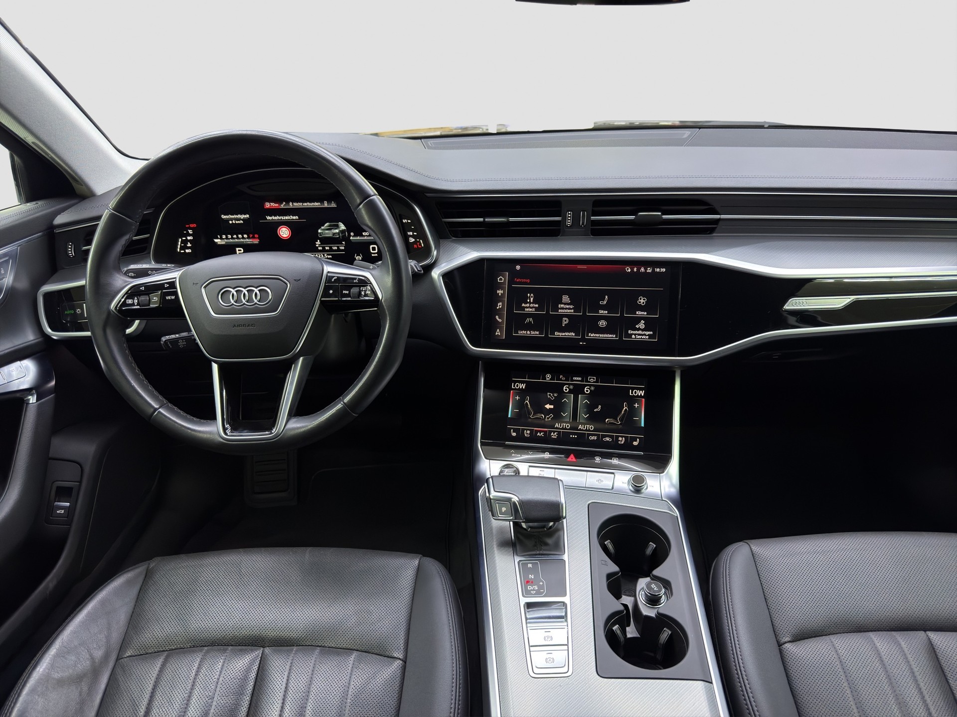 AUDI A6 Avant 45 TFSI Design S-tronic-image-6