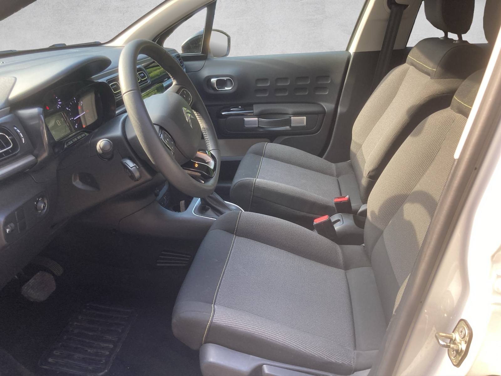 CITROEN C3 1.2i PureTech Swiss Edition EAT6-image-6