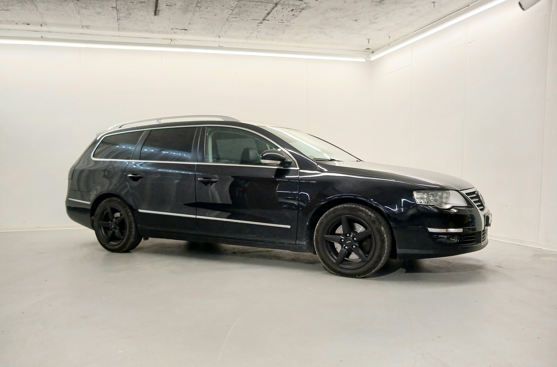 VW Passat Variant 2.0T FSI Highline DSG-image-1