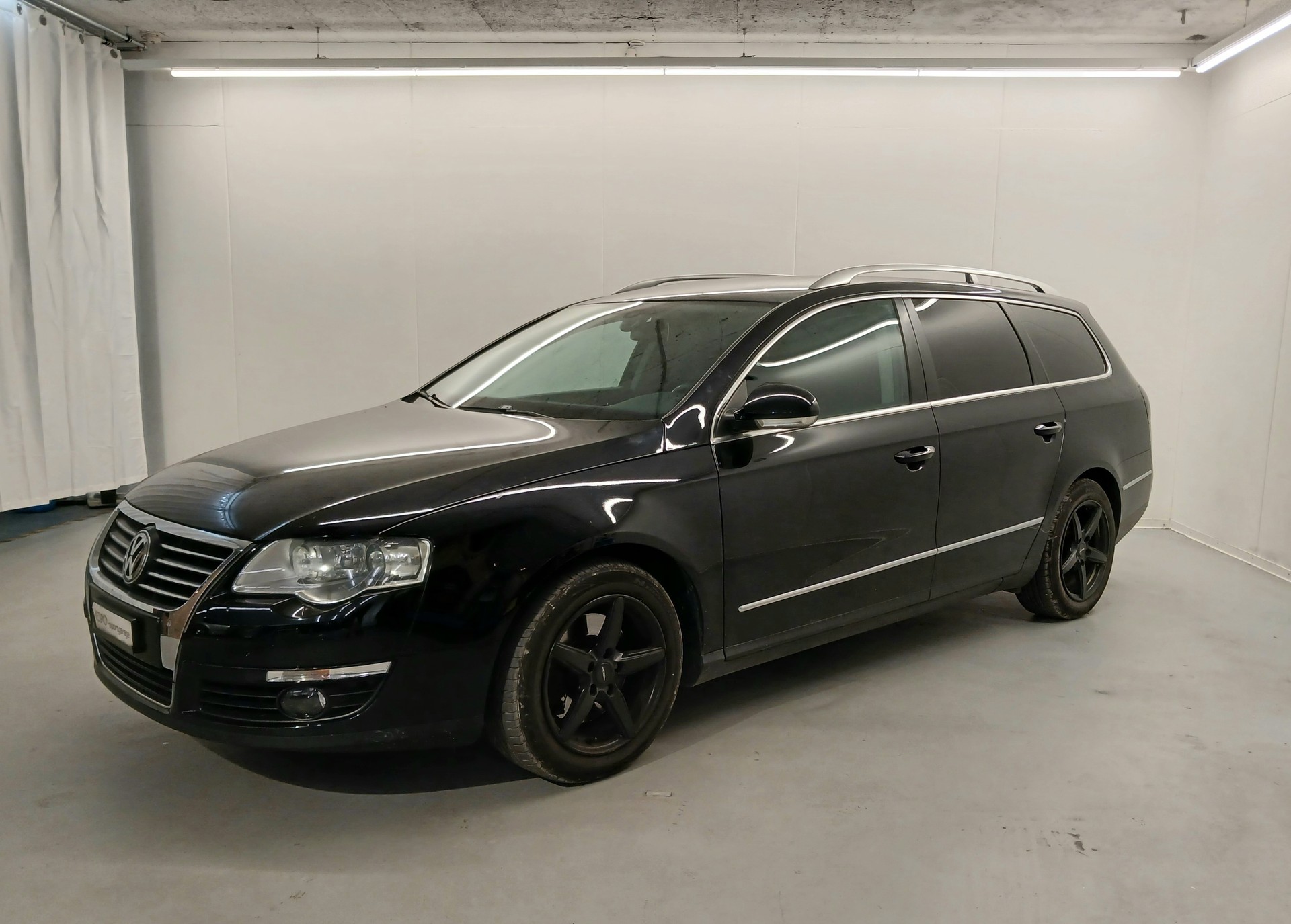 VW Passat Variant 2.0T FSI Highline DSG-image-5