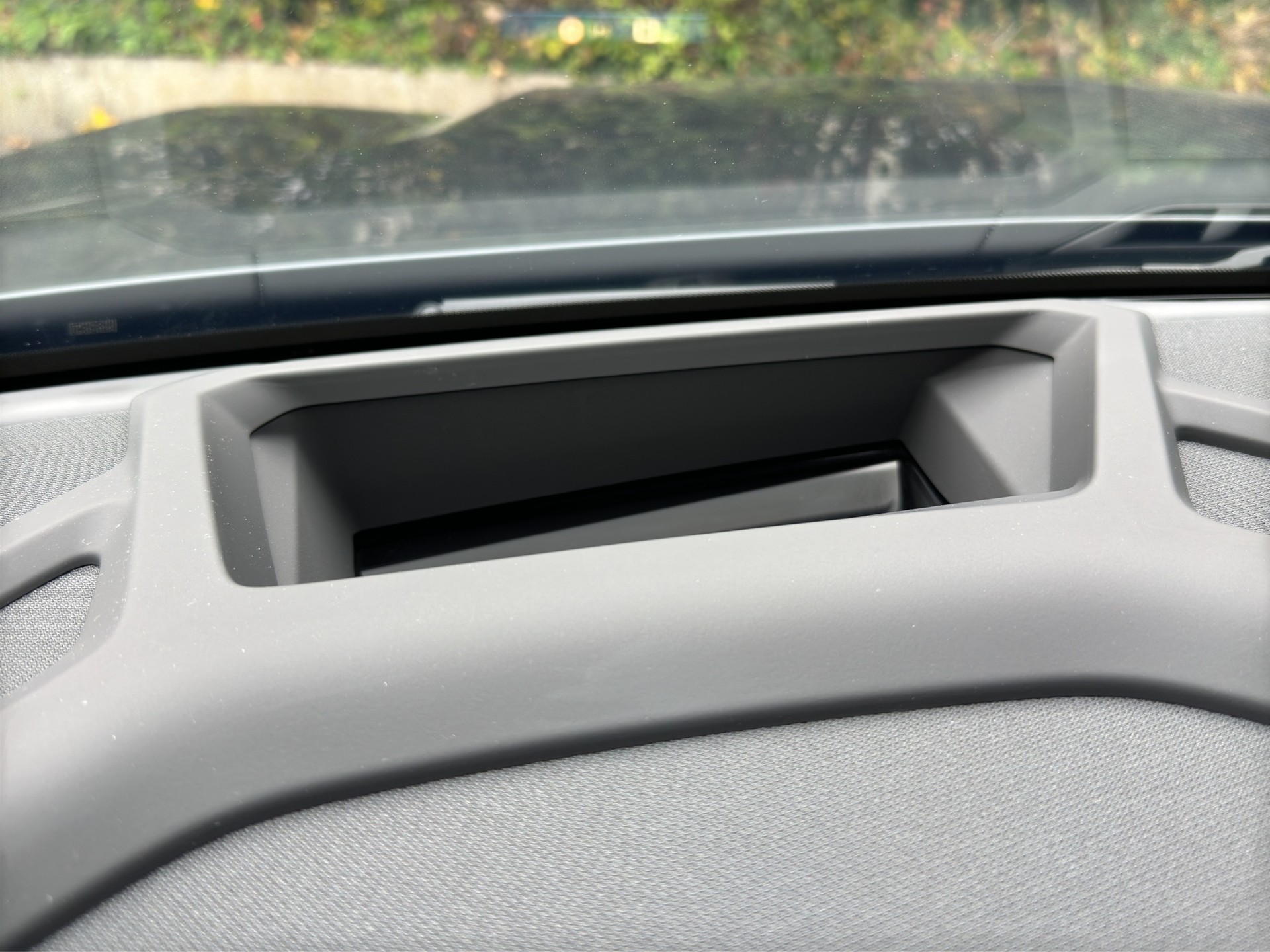 BMW XM xDrive PHEV Label (CH) INDIVIDUAL M Driver's Package-image-15