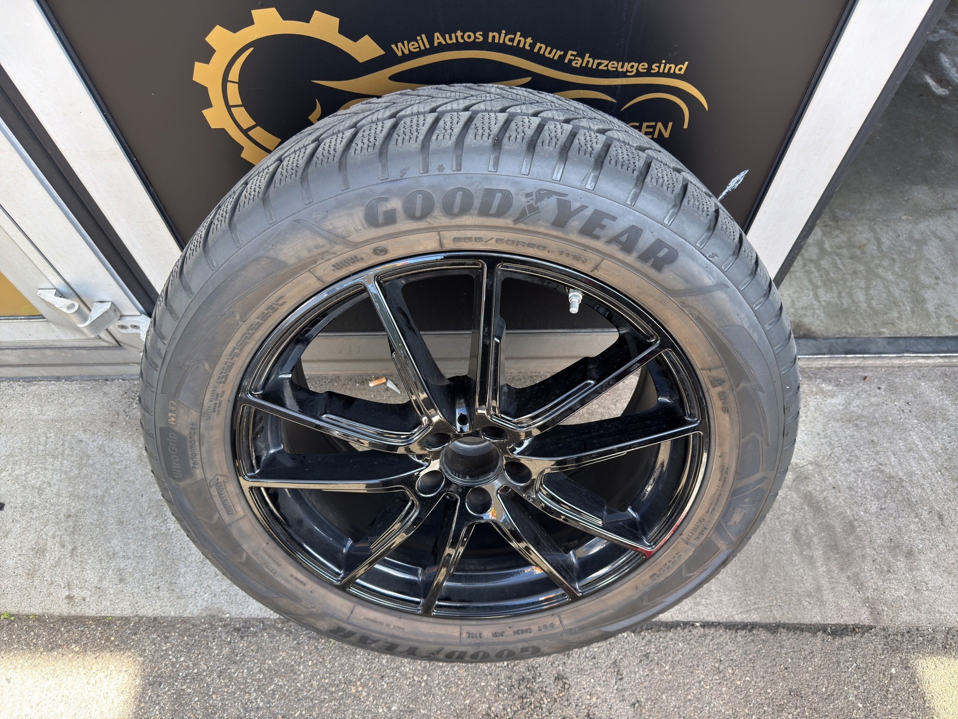 MERCEDES-BENZ EQS 580 Executive Edition AMG Line 4matic-image-18