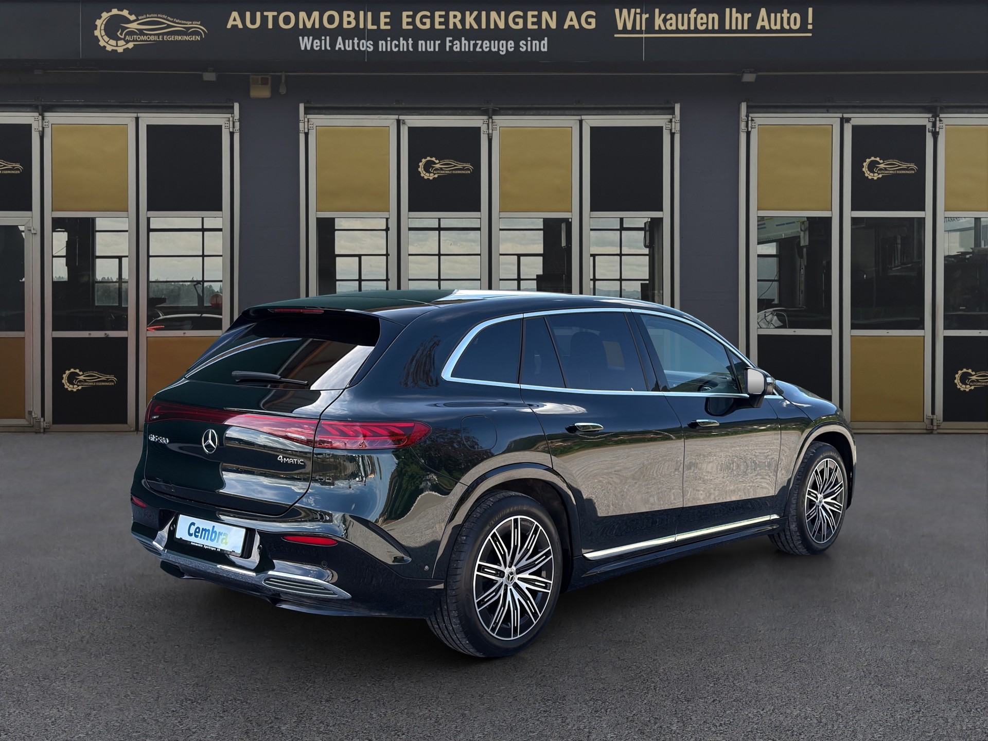 MERCEDES-BENZ EQS 580 Executive Edition AMG Line 4matic-image-4