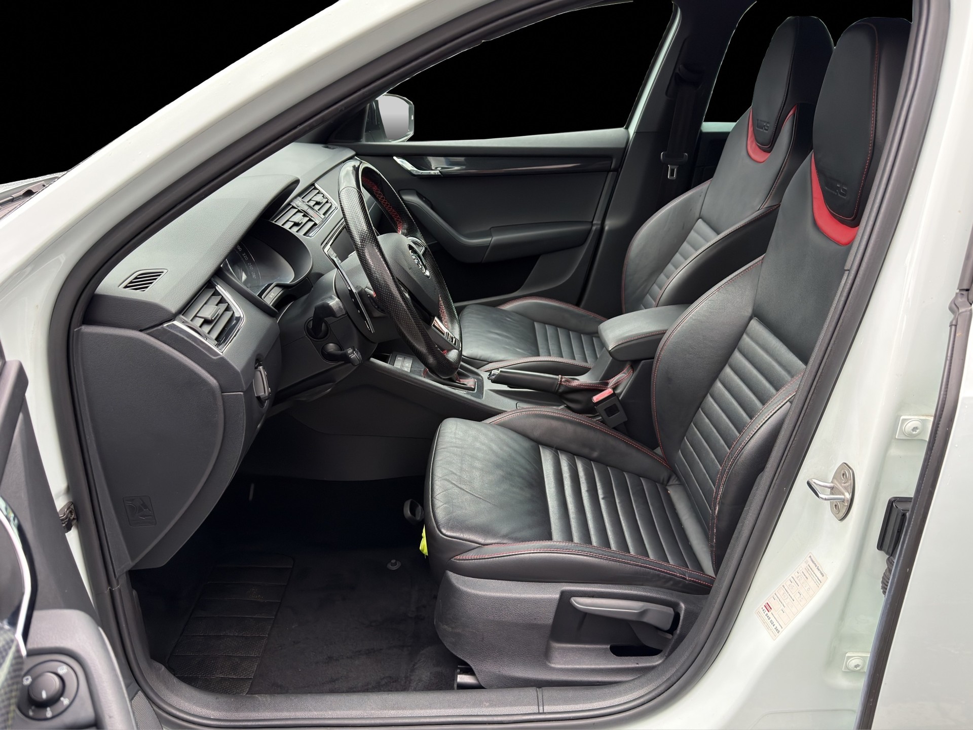 VW Golf 2.0 TSI GTI DSG-image-7