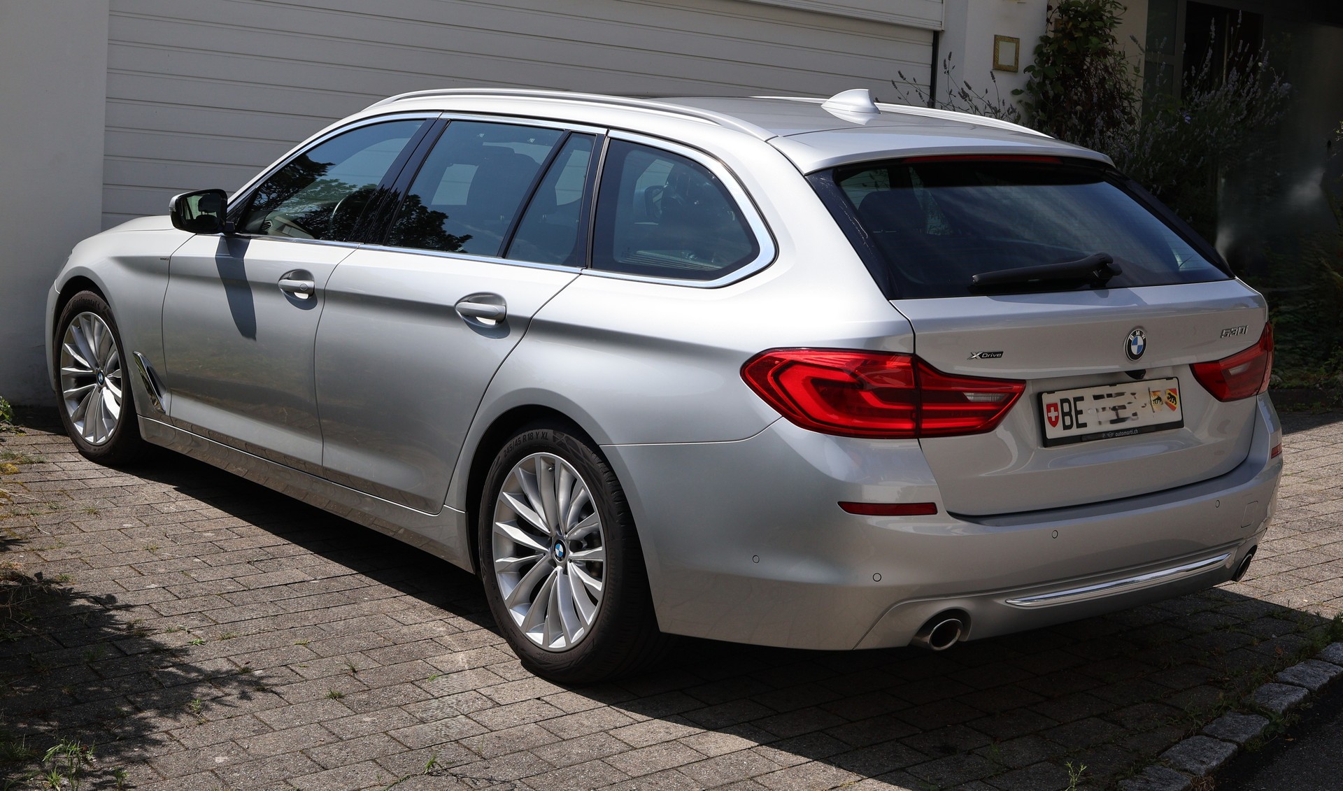 BMW 530i xDrive Luxury Line Steptronic