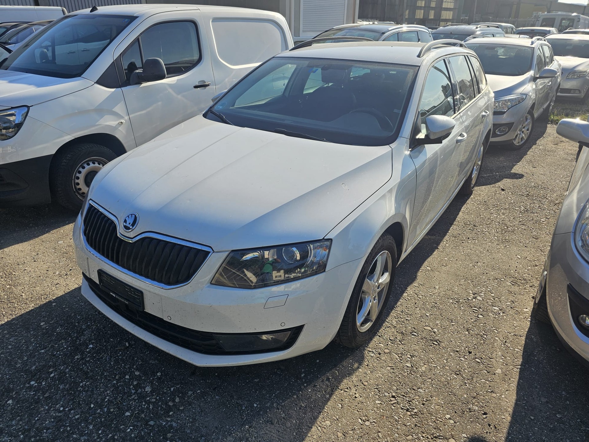 SKODA Octavia Combi 2.0 TDI Ambition 4x4 DSG-image-6