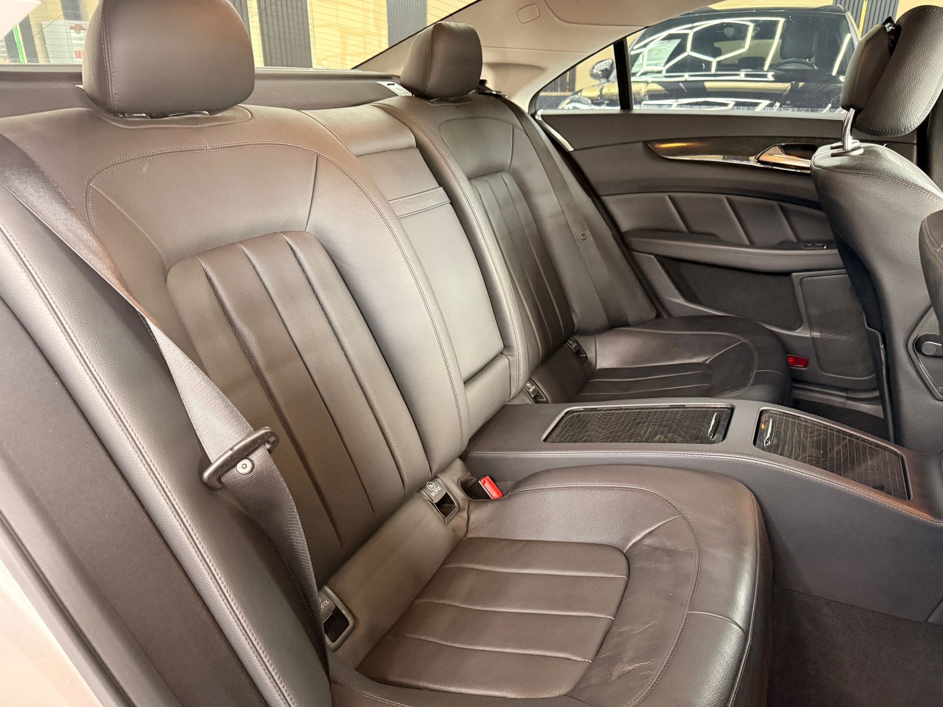 MERCEDES-BENZ CLS 400 7G-Tronic-image-14