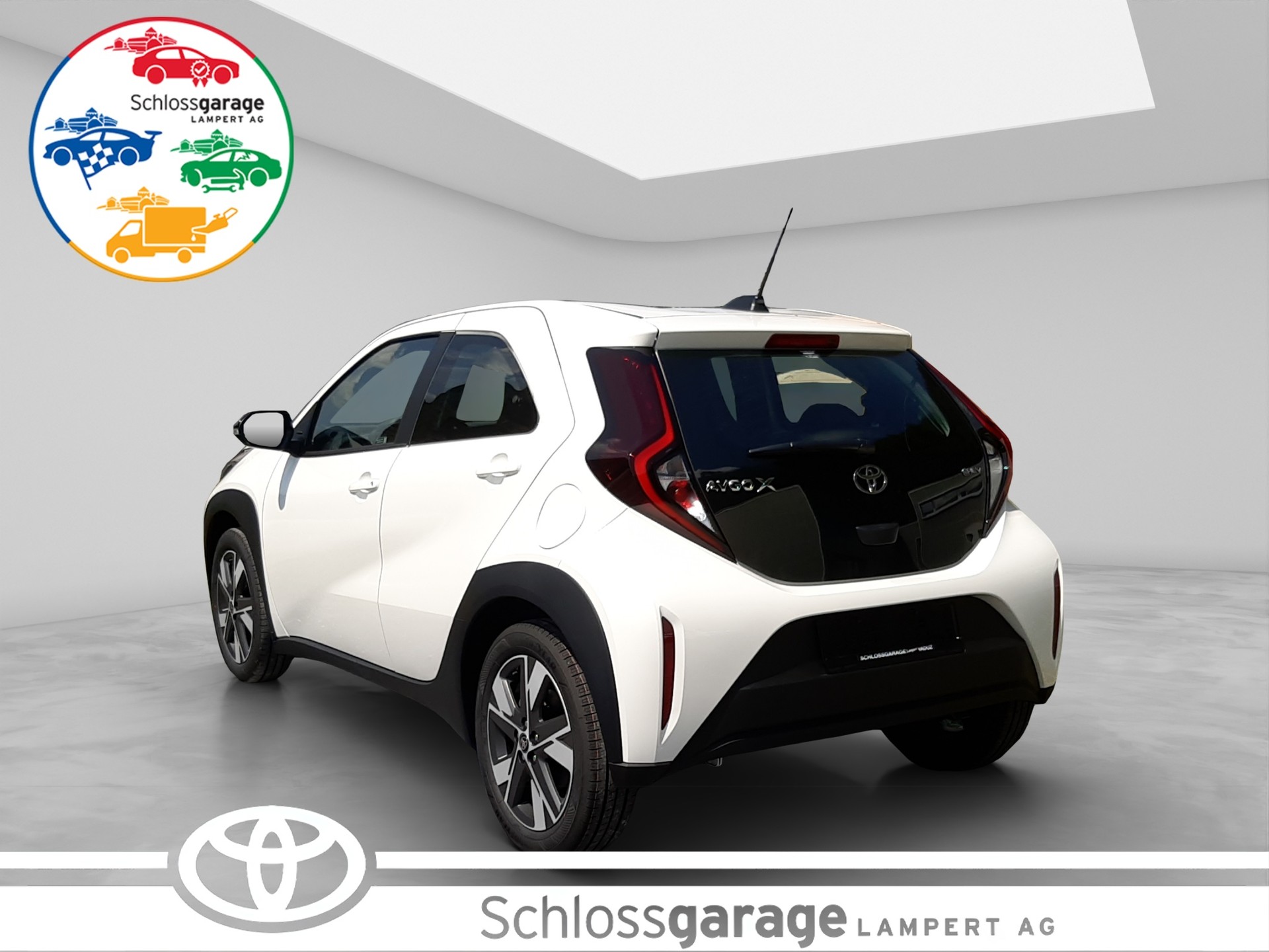 TOYOTA Aygo X 1.5 VVT-i HSD Comfort-showroom-element-3