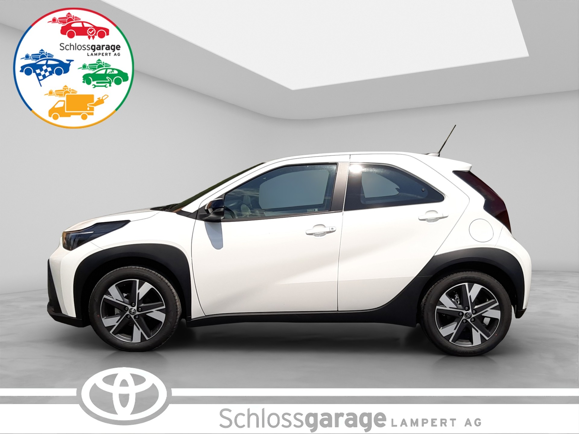TOYOTA Aygo X 1.5 VVT-i HSD Comfort-showroom-element-2