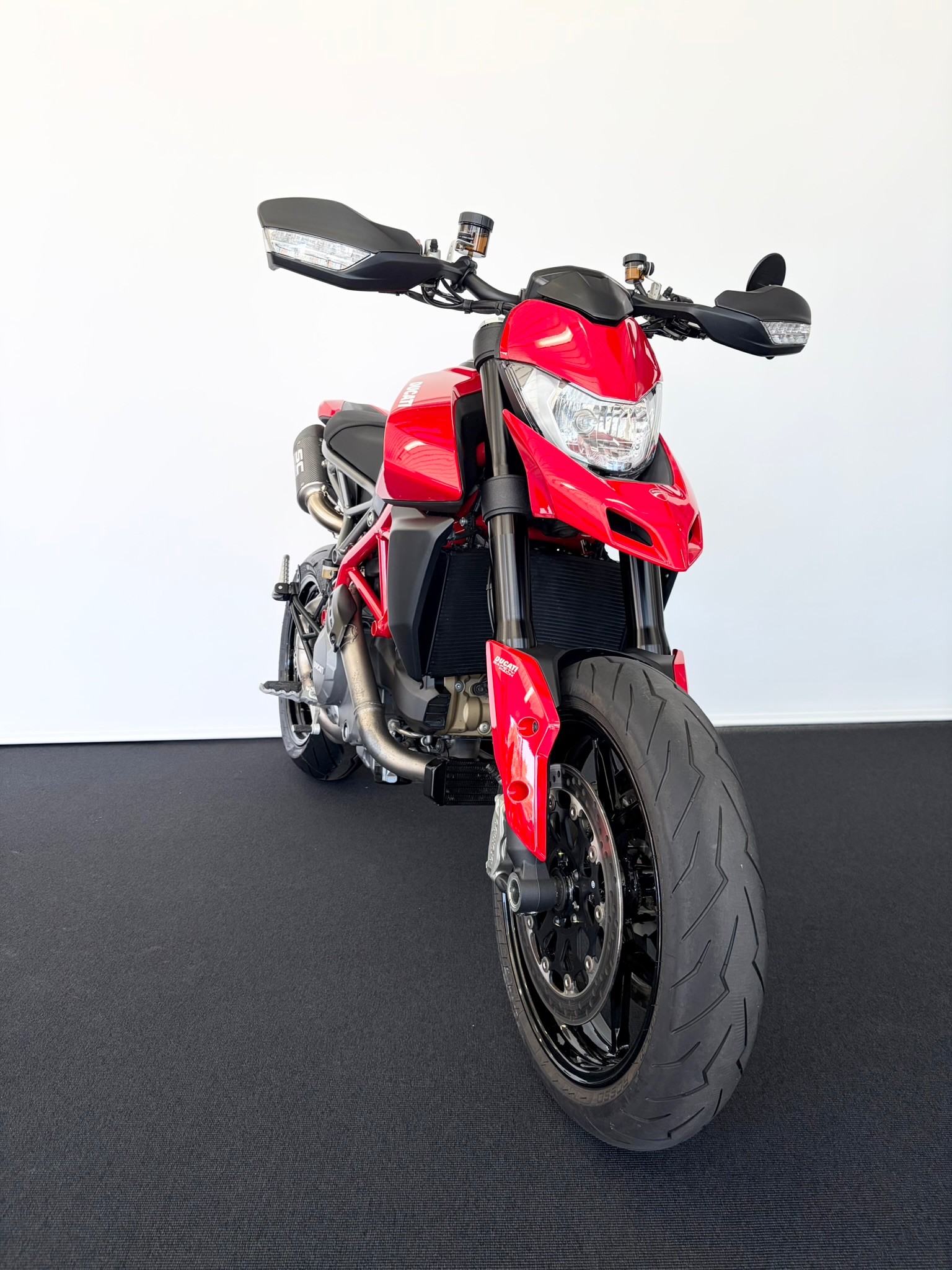 DUCATI Hypermotard 950-image-4
