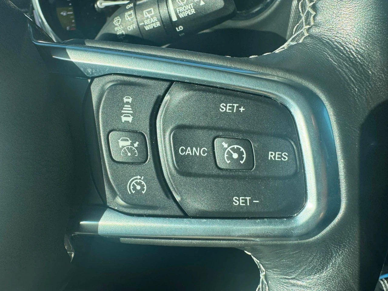 JEEP Wrangler 2.0 PHEV Unlimited Rubicon Automatic Soft Top Sky One Touch-image-14