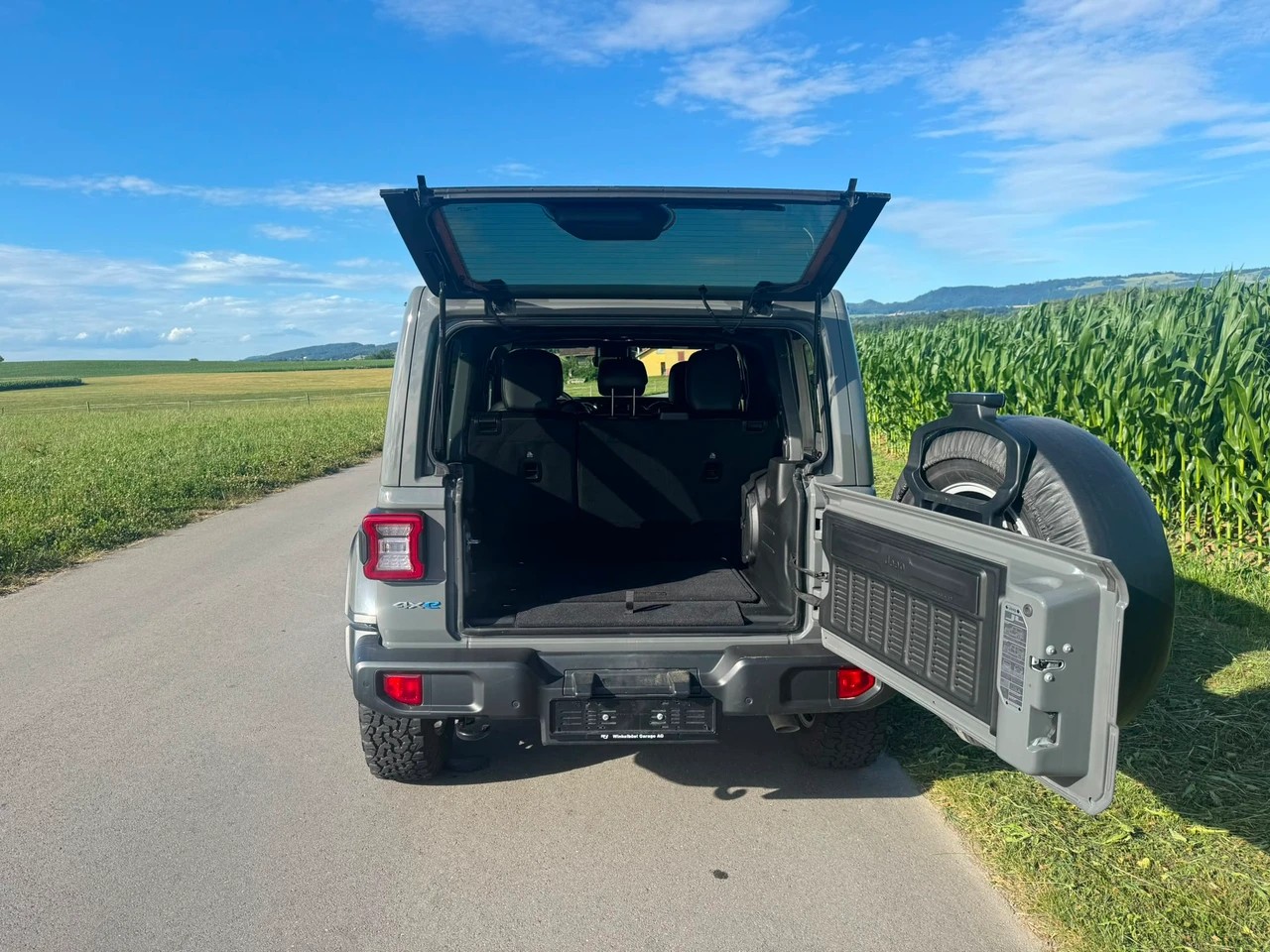 JEEP Wrangler 2.0 PHEV Unlimited Rubicon Automatic Soft Top Sky One Touch-image-5
