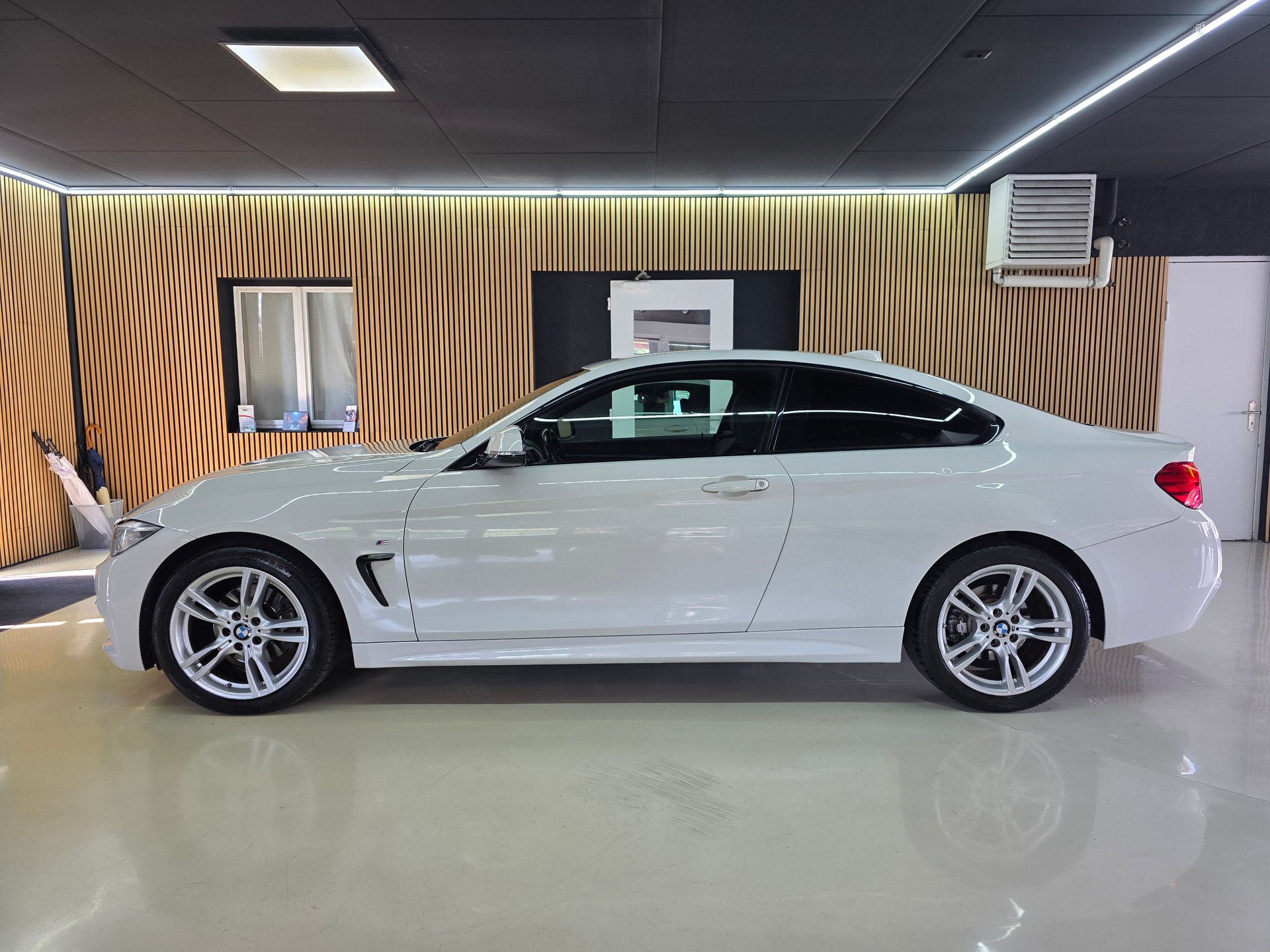 BMW 420d Coupé xDrive M-Sport Steptronic-showroom-element-3