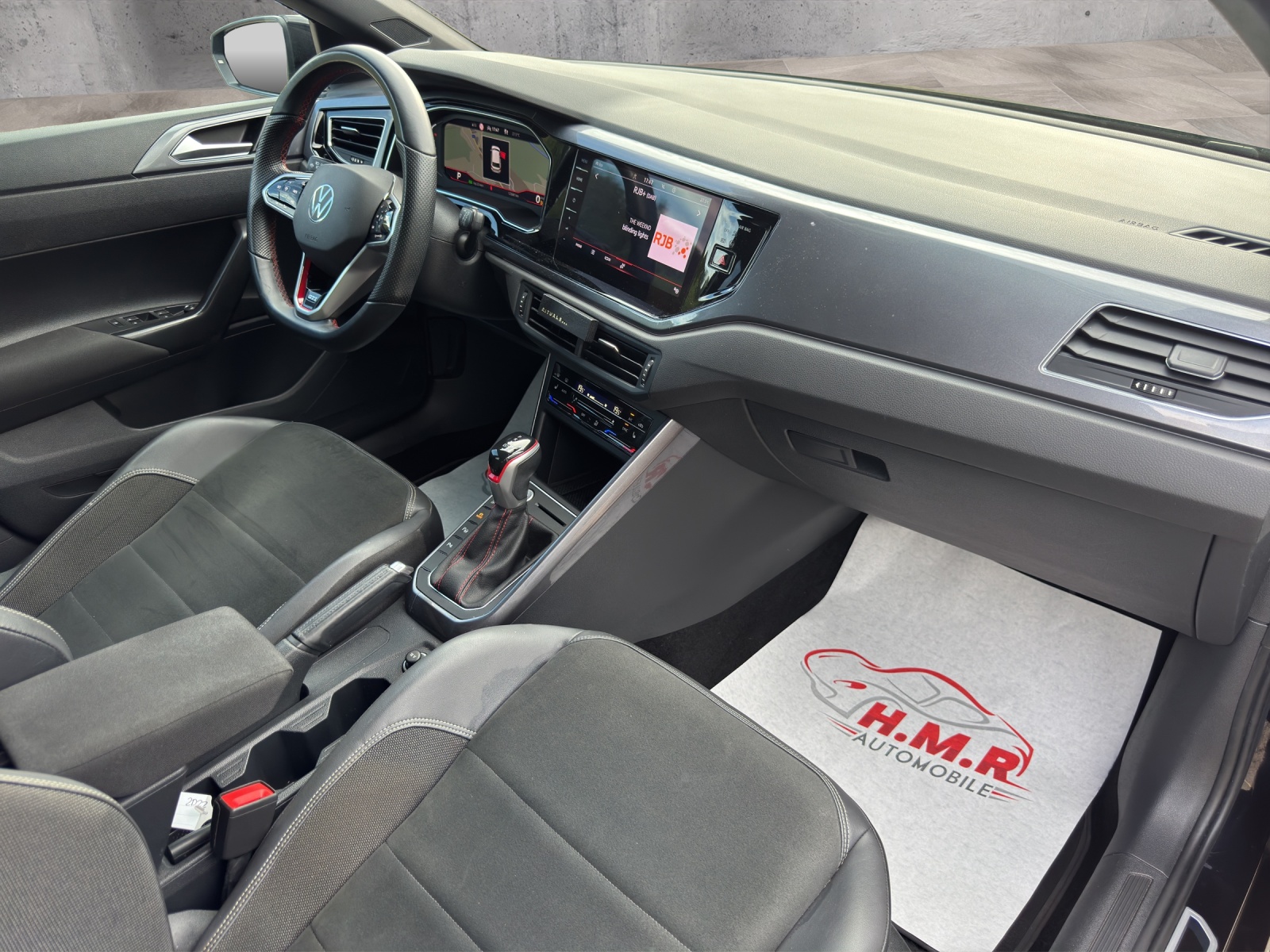 VW Polo 2.0 TSI GTI DSG-image-10