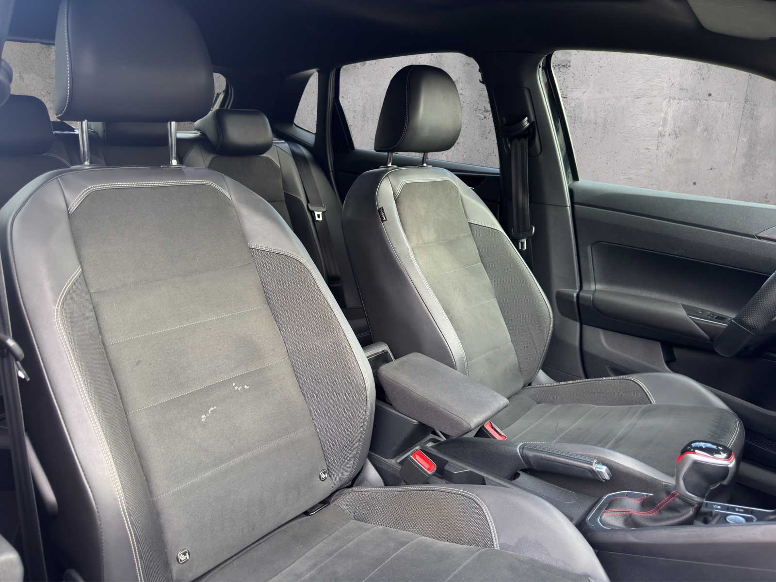 VW Polo 2.0 TSI GTI DSG-image-13