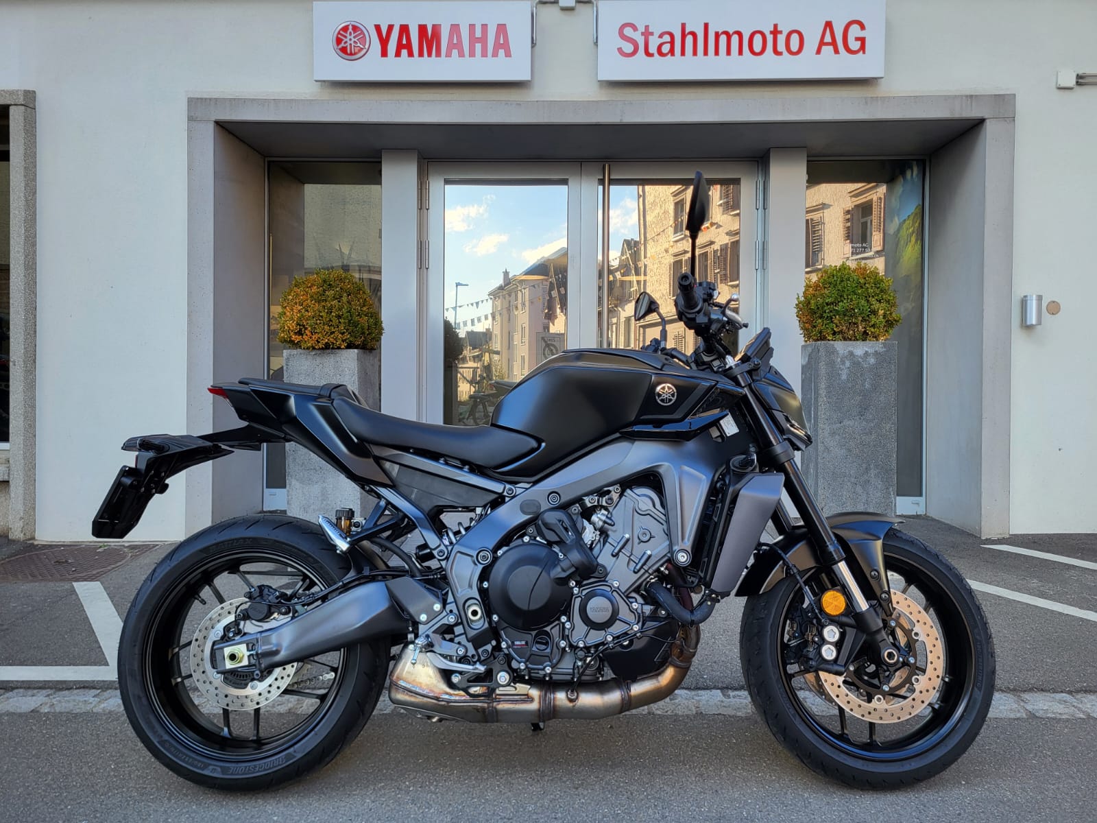 YAMAHA MT-09 Y-AMT-image-2