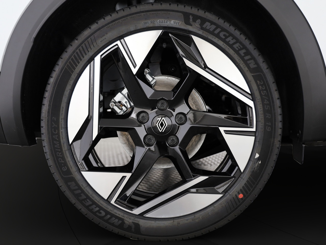 RENAULT Symbioz 1.8 E-Tech iconic-showroom-element-3