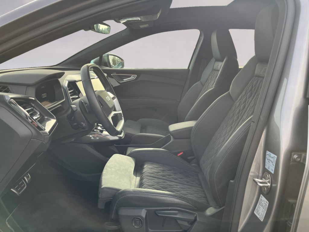 AUDI Q4 e-tron 50 quattro-image-9