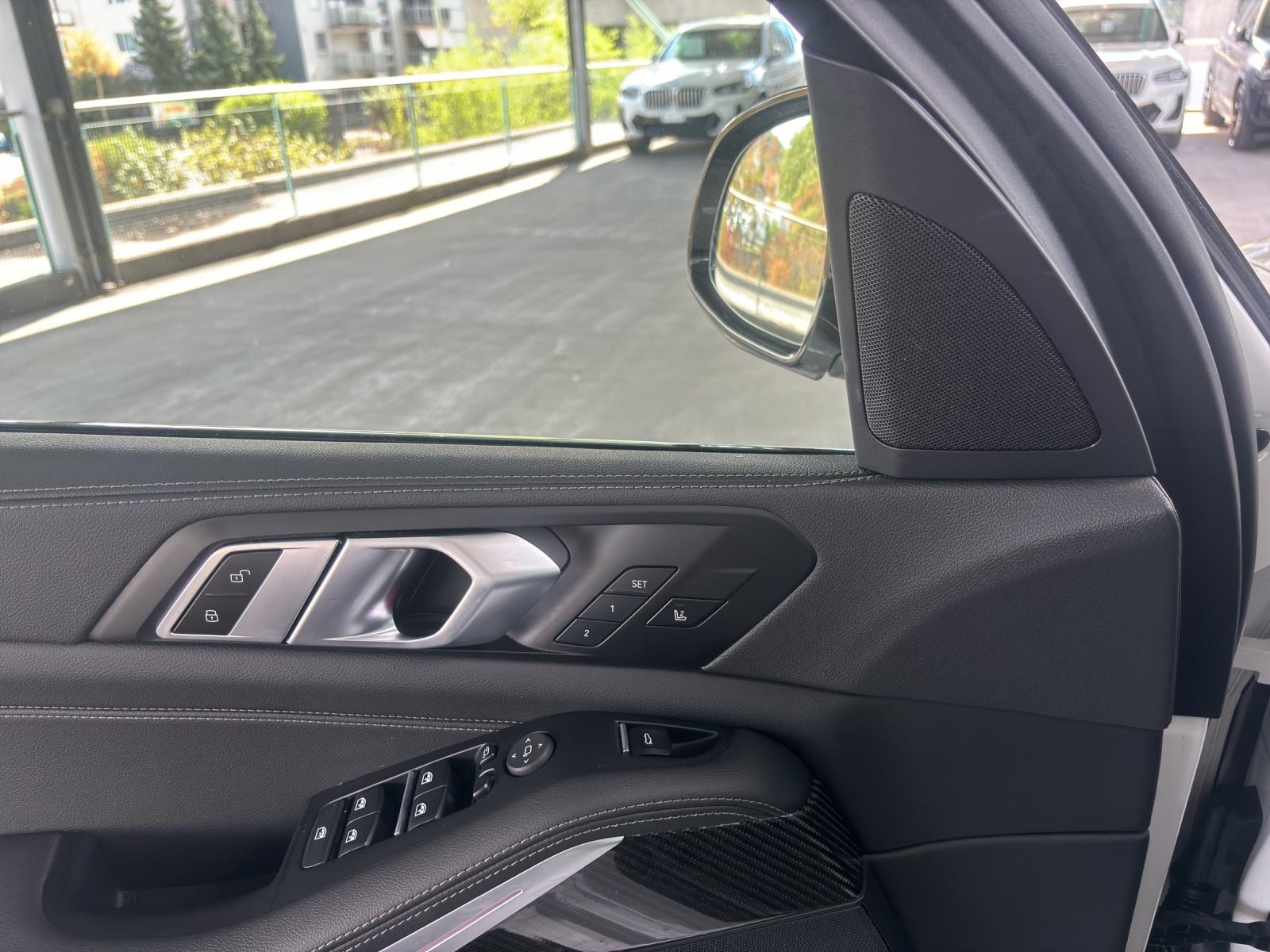 BMW X5 45e xDrive SAG-image-17
