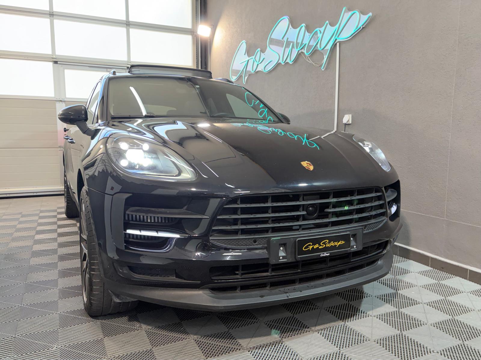 PORSCHE Macan S PDK - Attelage - Toit ouvrant-image-8
