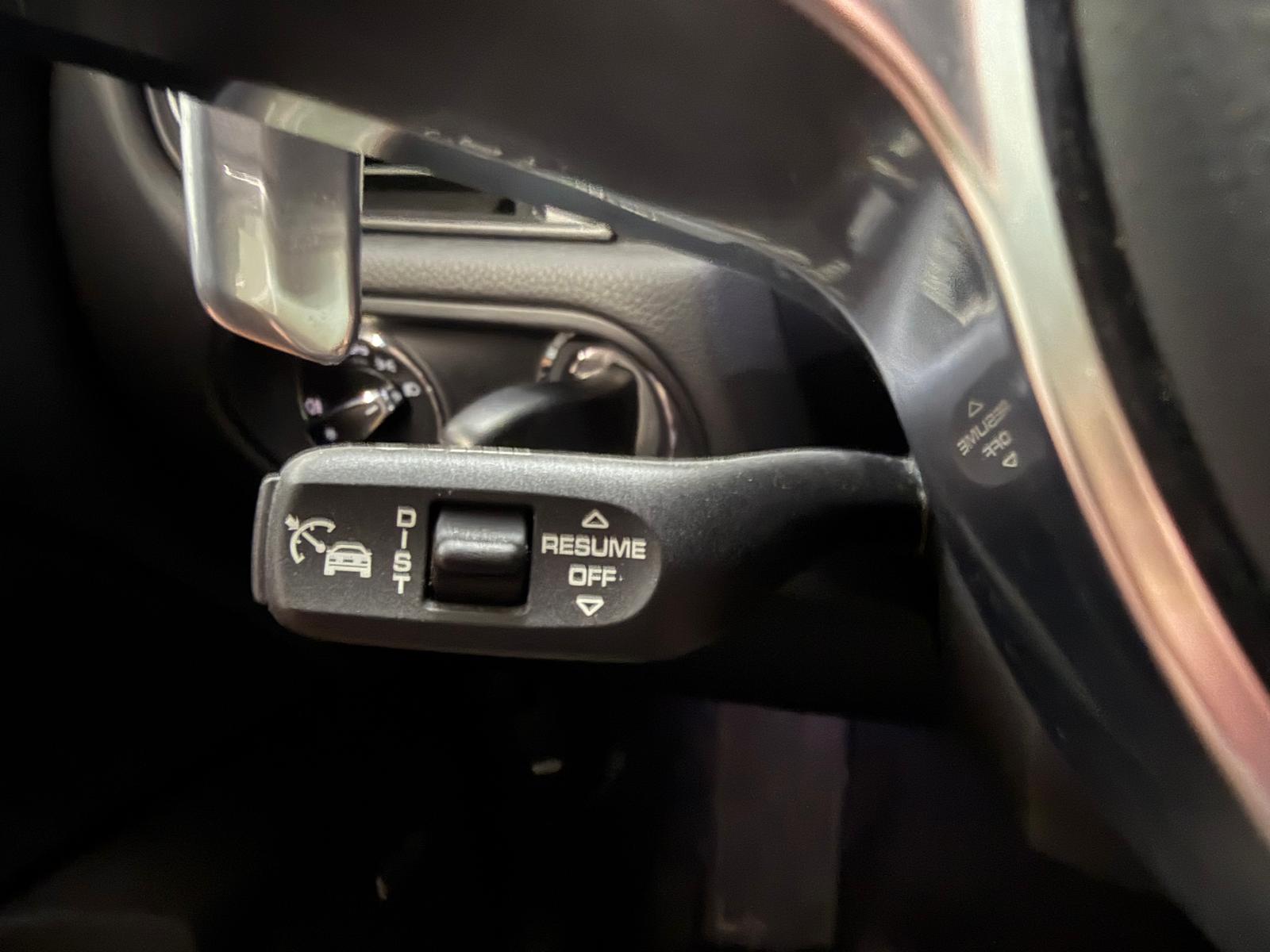 PORSCHE Macan S PDK - Attelage - Toit ouvrant-image-20