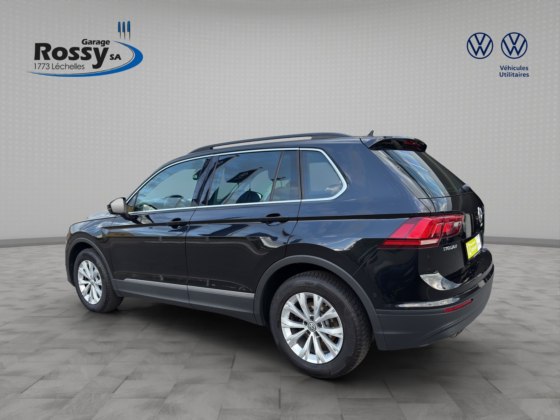 VW Tiguan 2.0TSI Comfortline 4Motion DSG-showroom-element-3