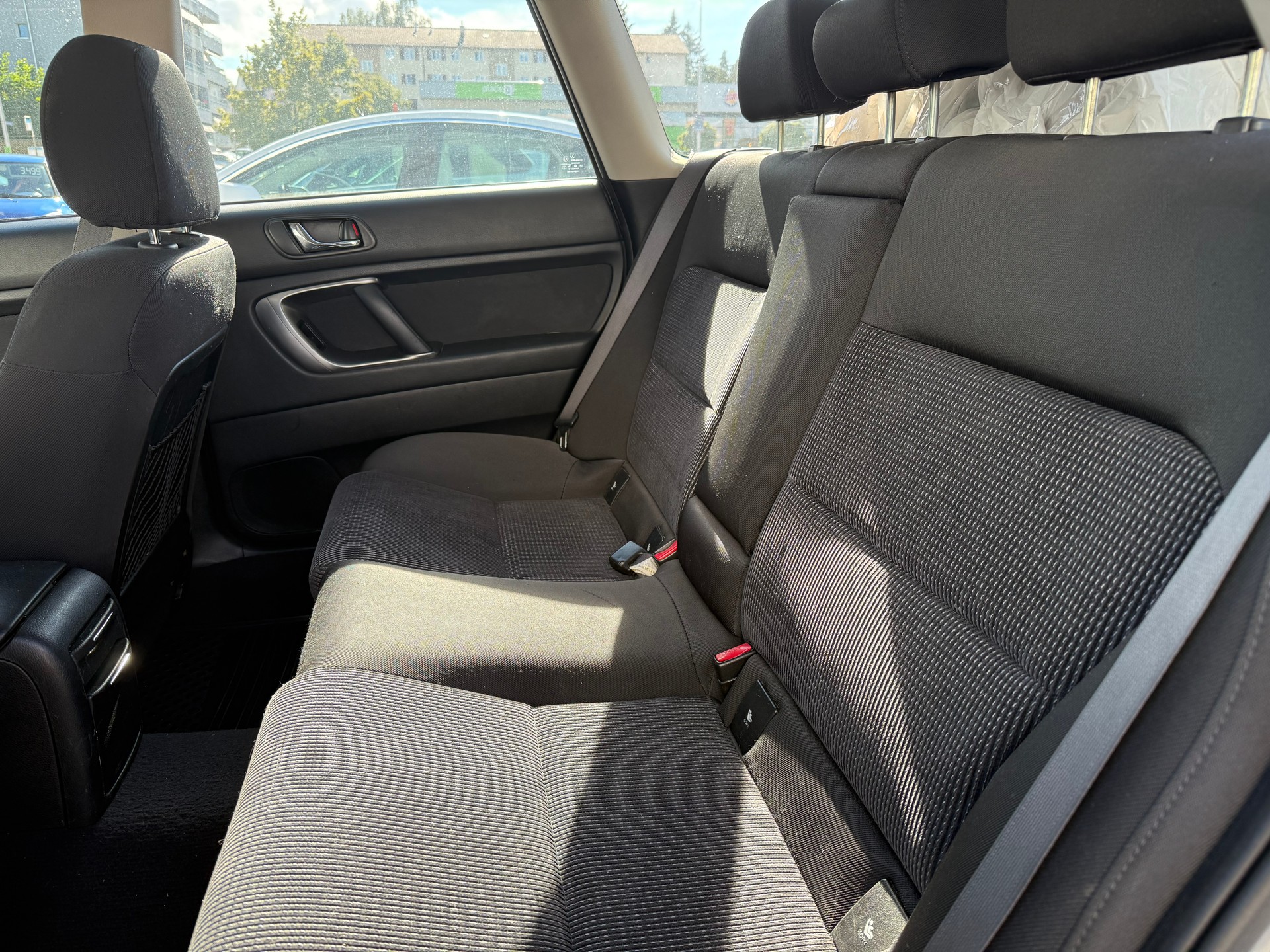 SUBARU Outback 2.5i AWD-image-5