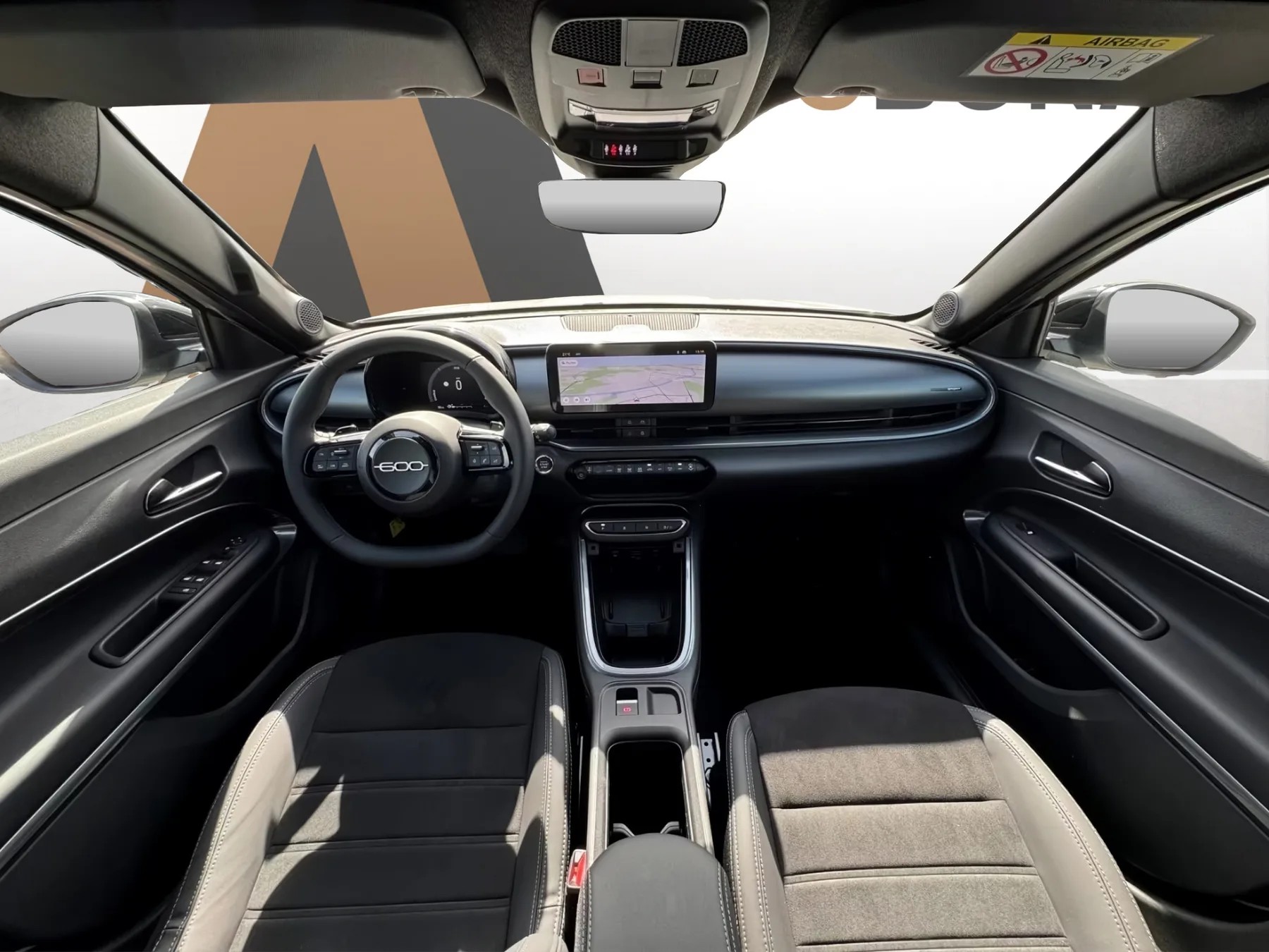 FIAT 600 1.2 Hybrid 145 Sport-image-63
