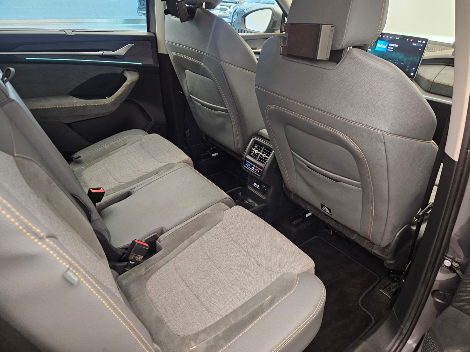 SKODA Kodiaq 2.0 TDI Selection 4x4-image-13