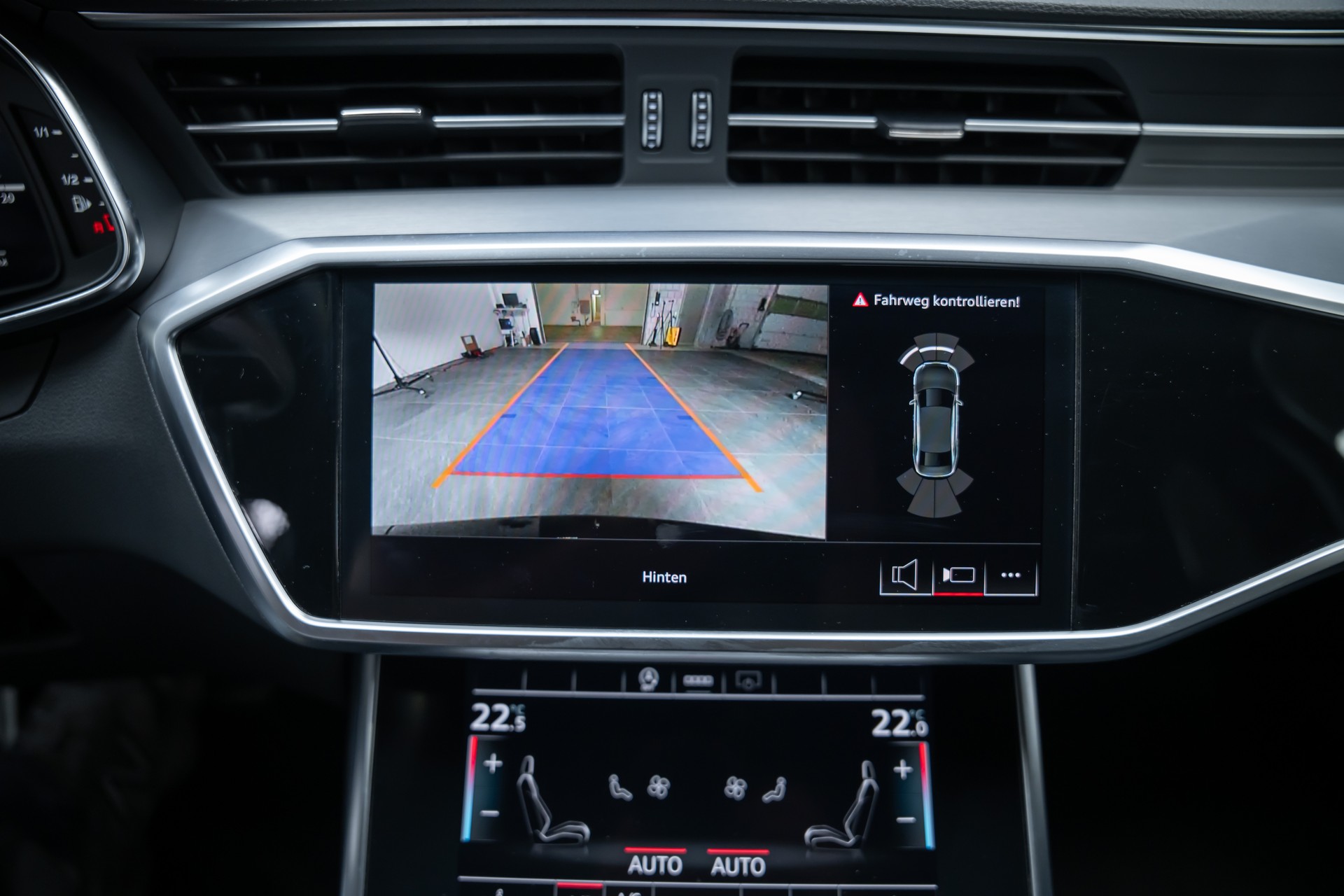 AUDI S6 3.0 V6 TDI quattro T-Tronic / Sportsitze / Rückfahrkamera / el.Heckklappe-image-30
