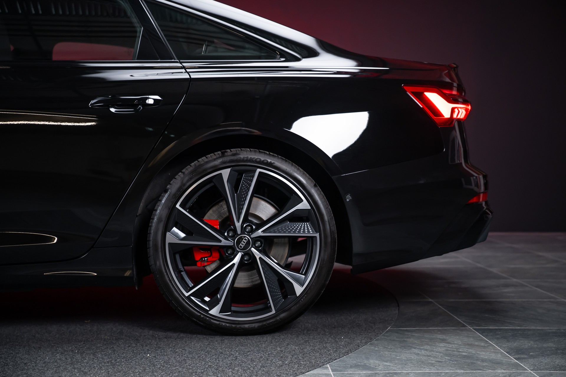 AUDI S6 3.0 V6 TDI quattro T-Tronic / Sportsitze / Rückfahrkamera / el.Heckklappe-image-39