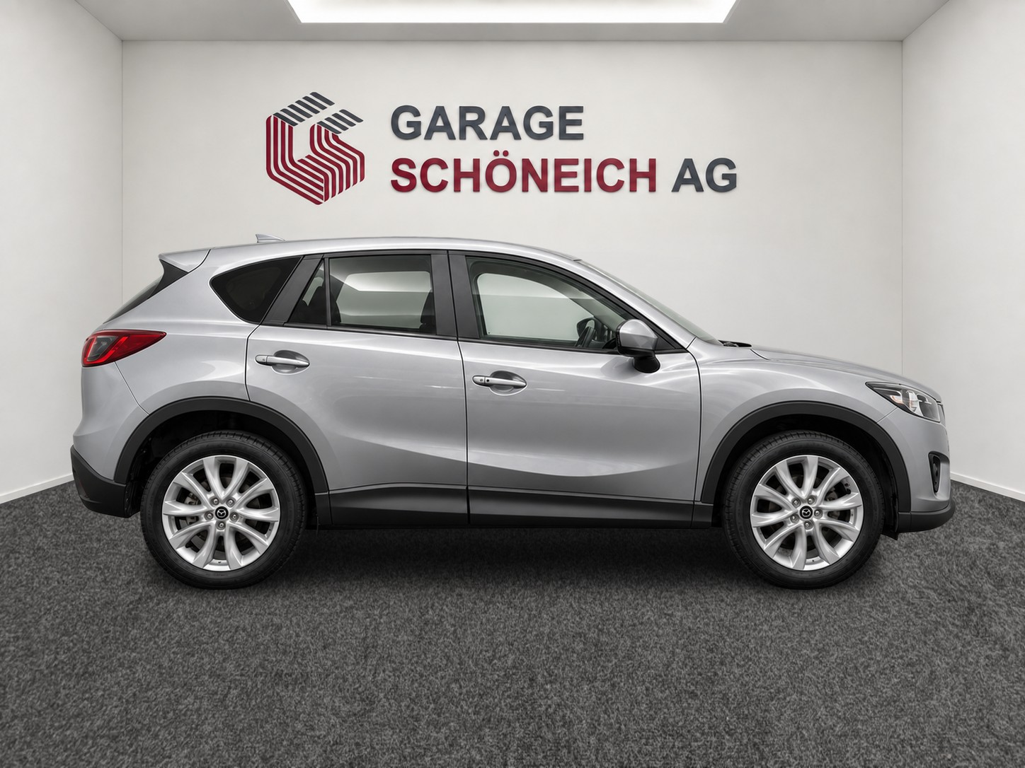 MAZDA CX-5 2.2 D HP Revolution AWD-showroom-element-3