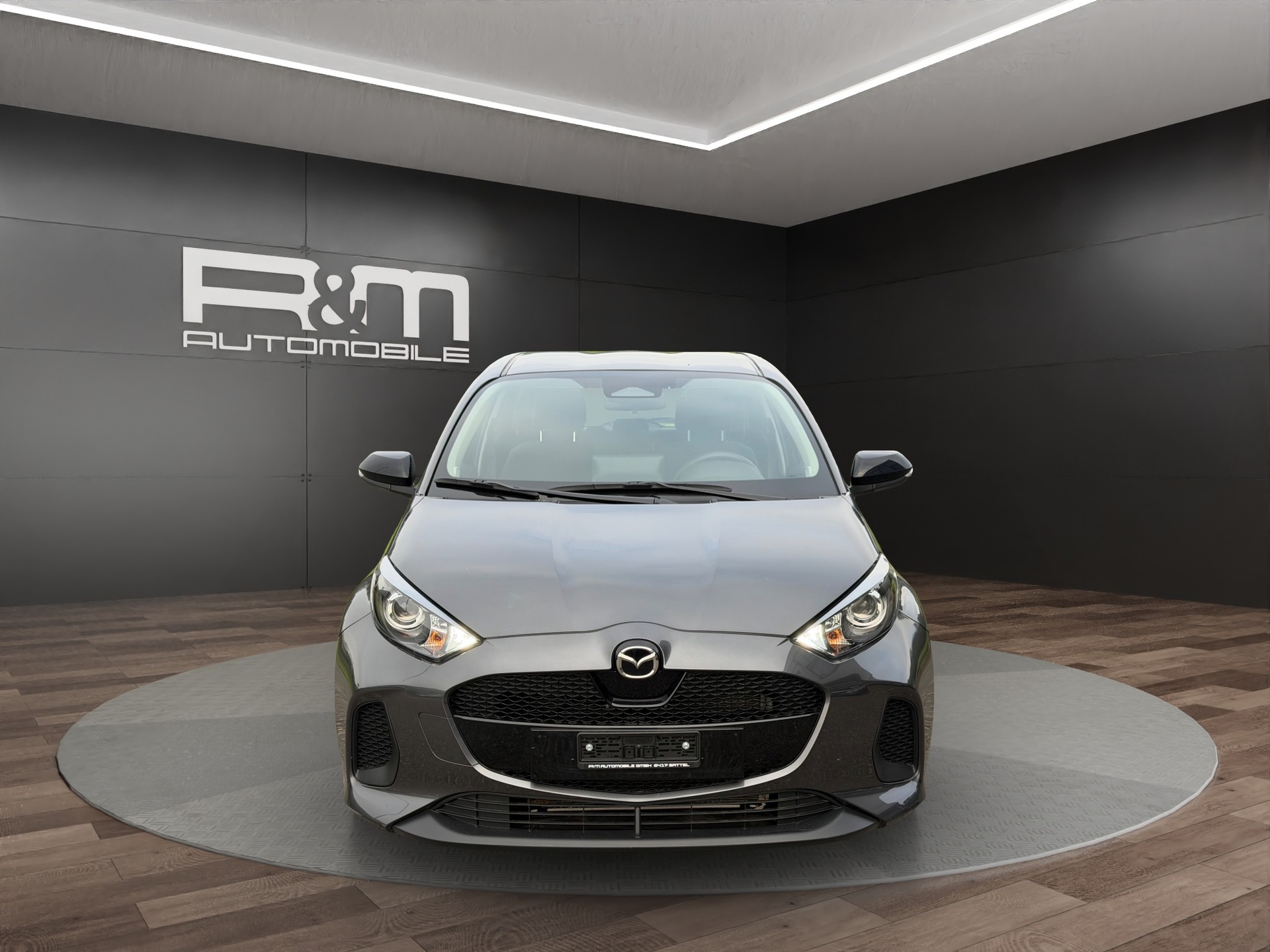 MAZDA 2 Hybrid Centre-line-showroom-element-1