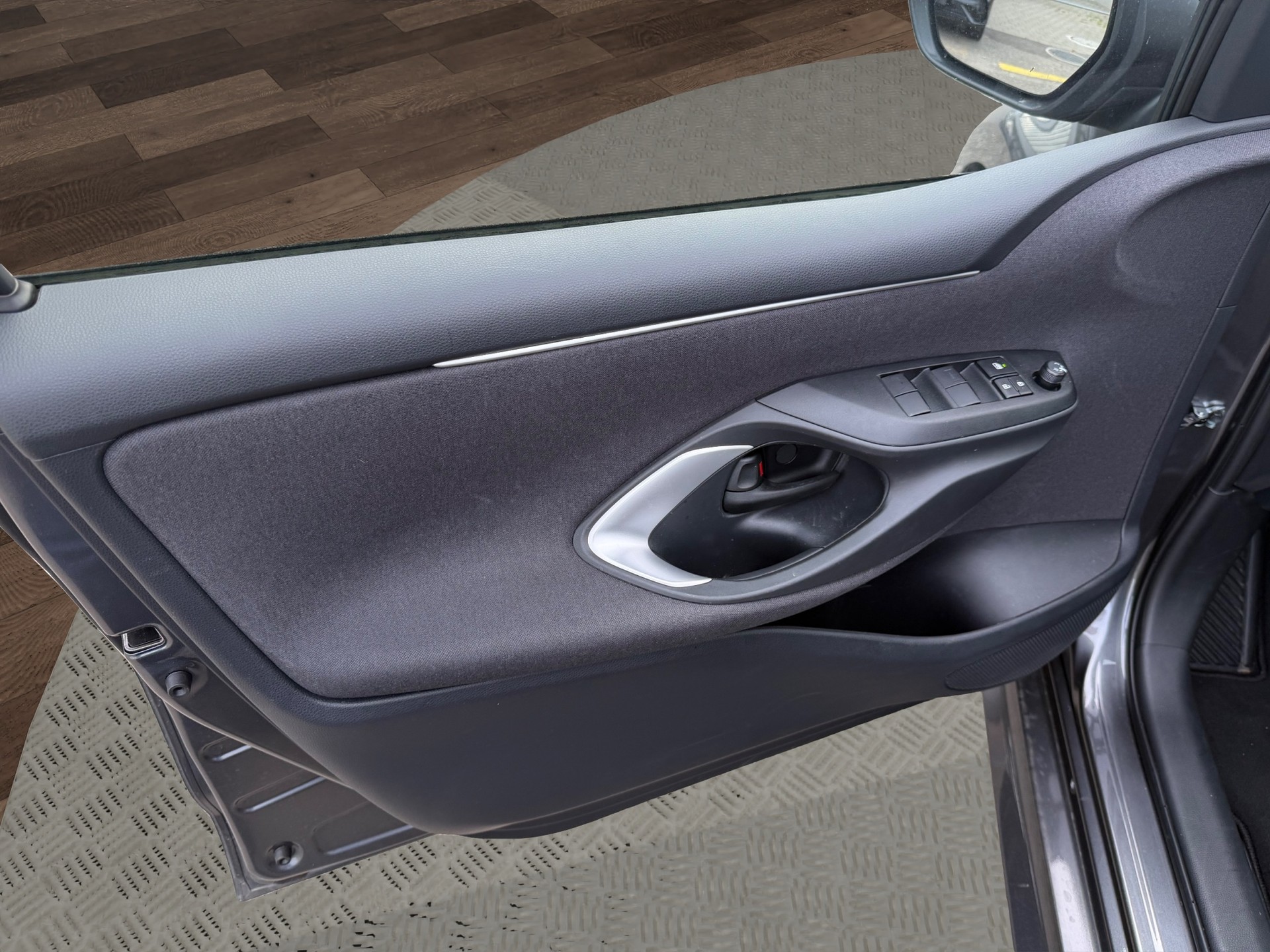 MAZDA 2 Hybrid Centre-line-image-8
