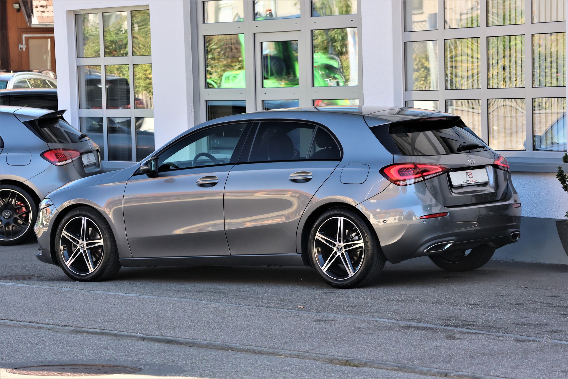 MERCEDES-BENZ A 180 Night Star 7G-DCT (CH)-image-4