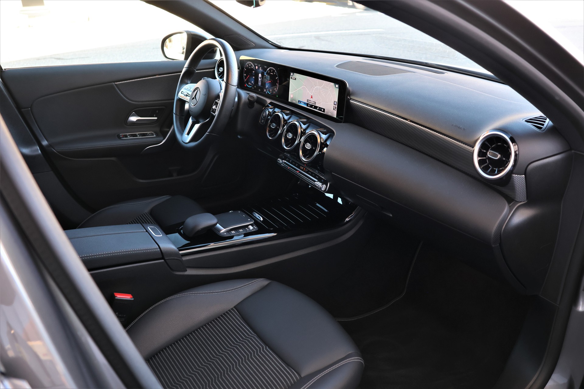 MERCEDES-BENZ A 180 Night Star 7G-DCT (CH)-image-18