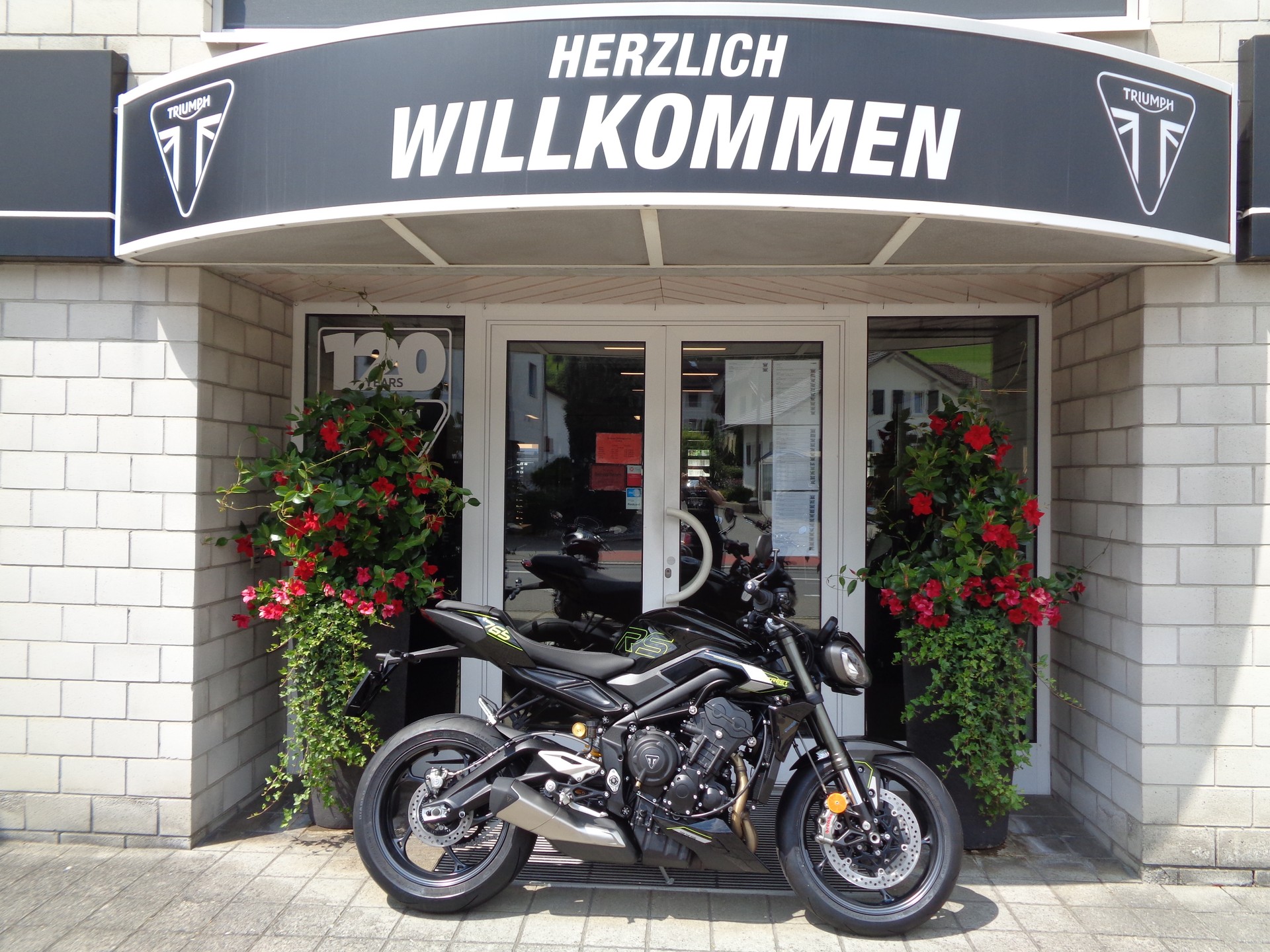 TRIUMPH Street Triple 765 RS-image-1