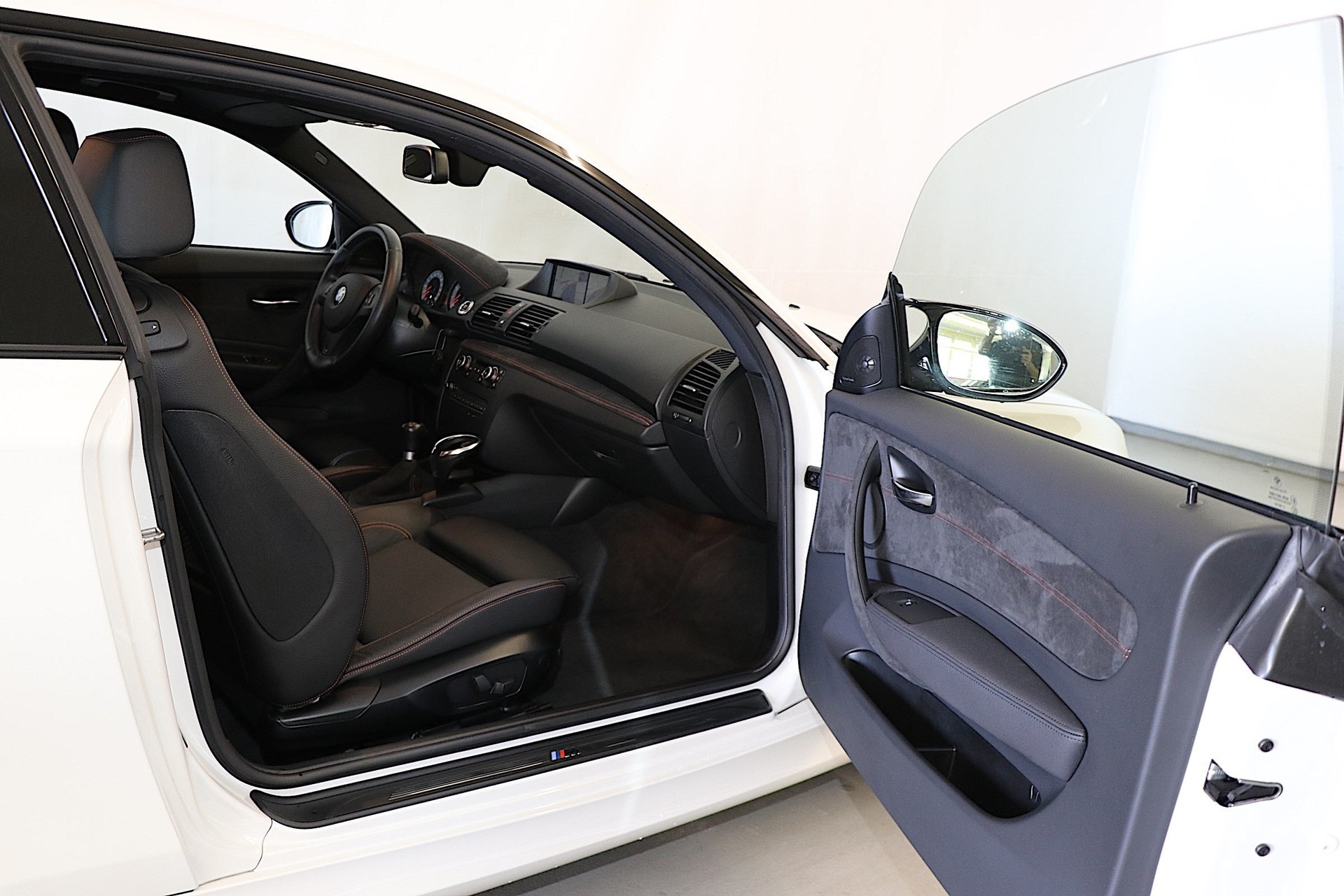 BMW 1er M Coupé-image-10