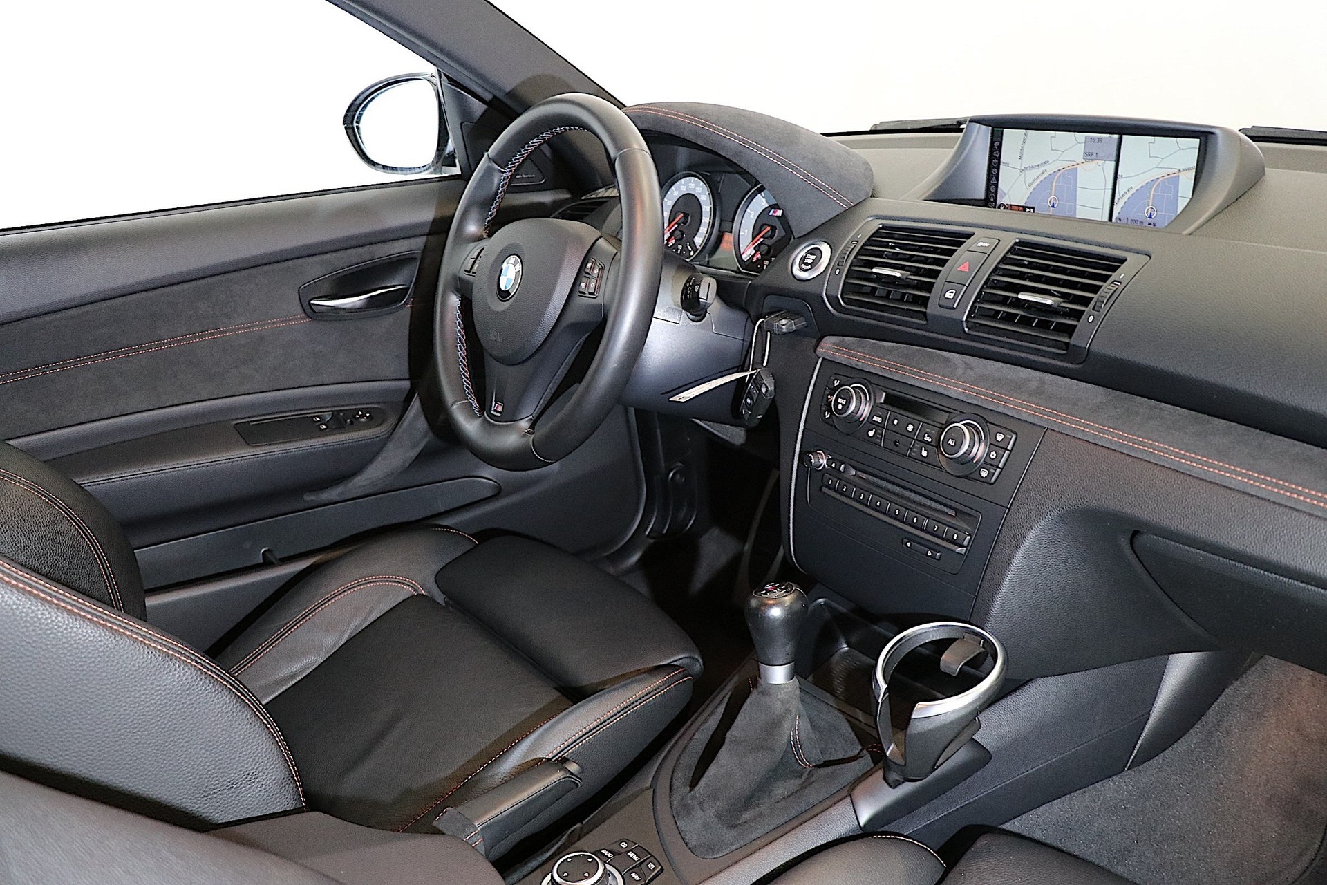 BMW 1er M Coupé-image-12