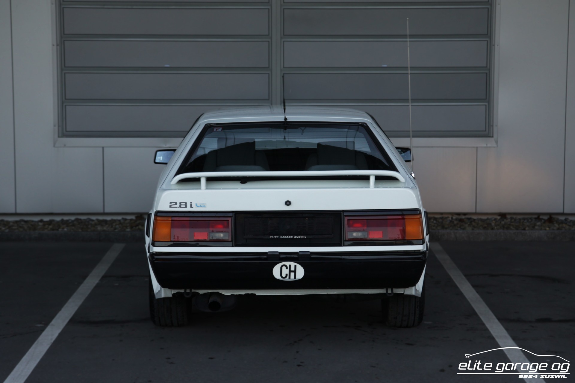 TOYOTA Celica 2800 i Supra-image-3