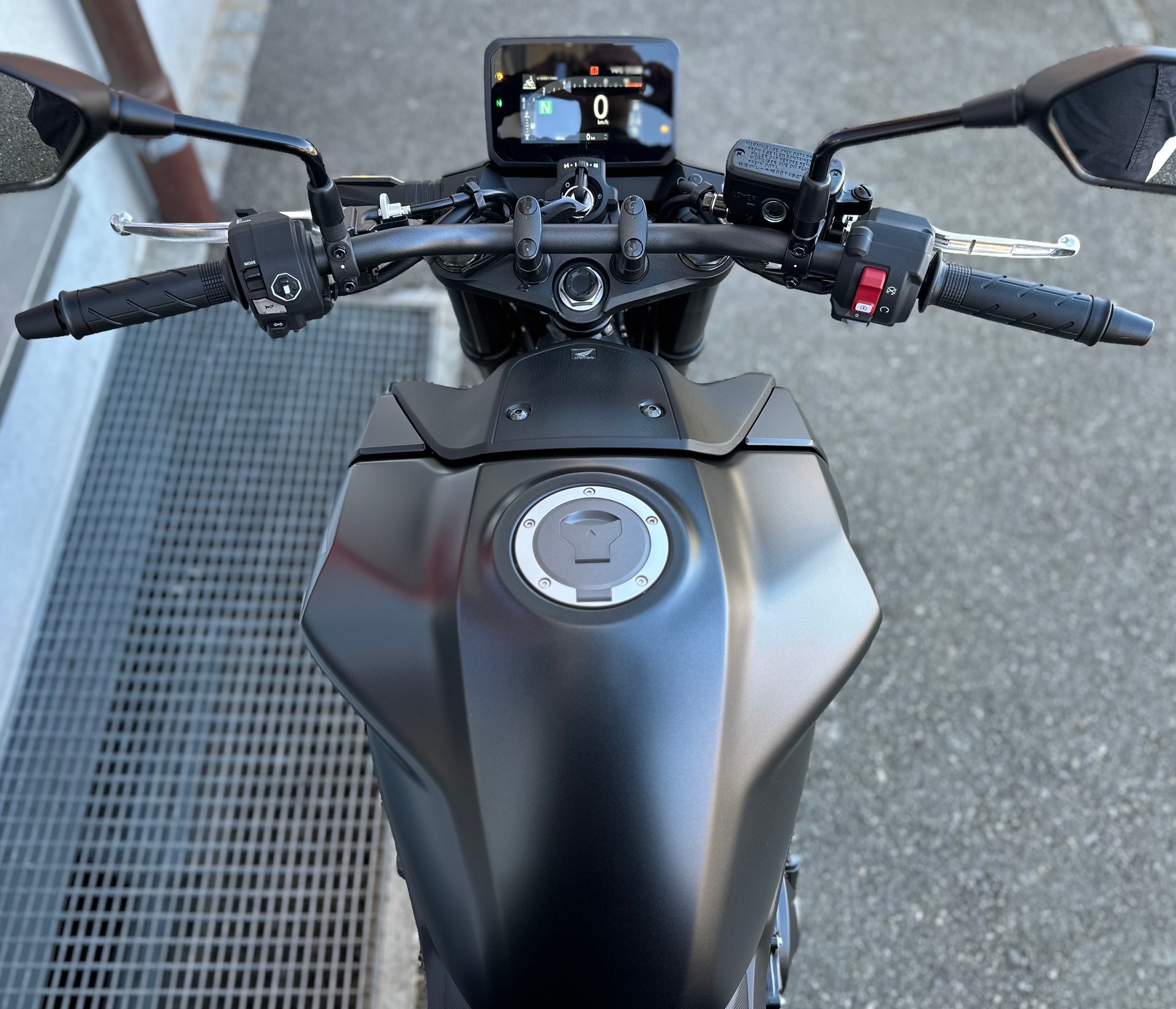 HONDA CB 750 Hornet-image-8