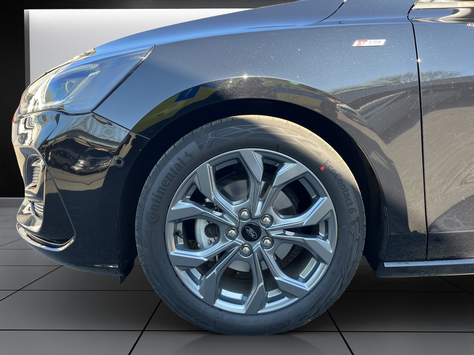 FORD Focus 1.0 MHEV ST-Line X Automat-image-6