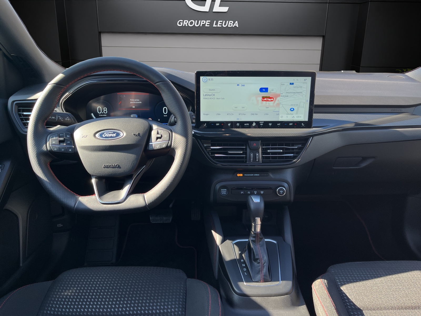 FORD Focus 1.0 MHEV ST-Line X Automat-image-11