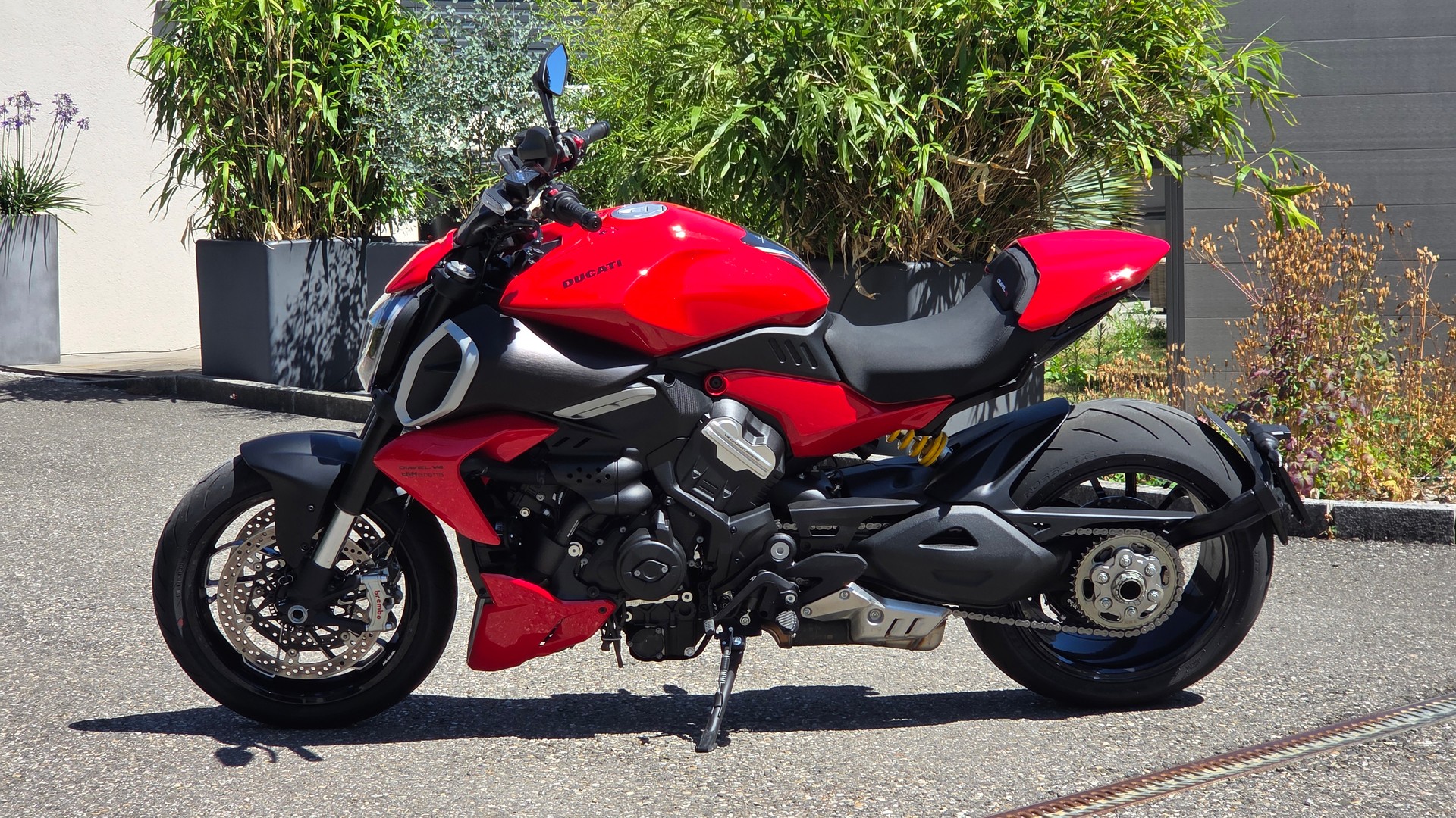 DUCATI Diavel V4-image-4