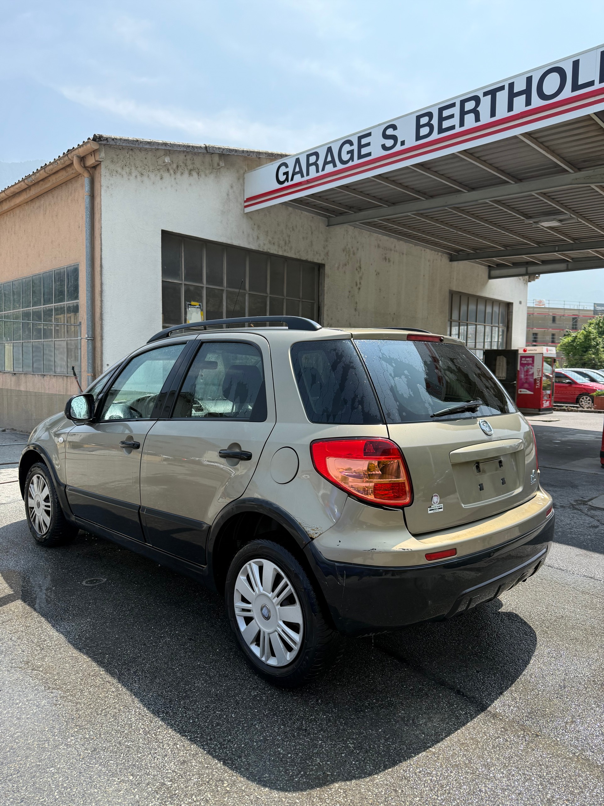 FIAT Sedici 1.9 JTD 4WD Freestyle-image-3