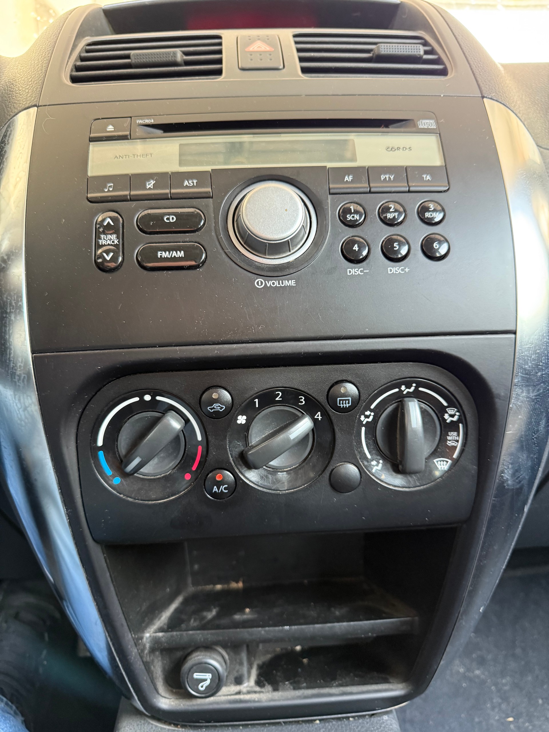 FIAT Sedici 1.9 JTD 4WD Freestyle-image-10