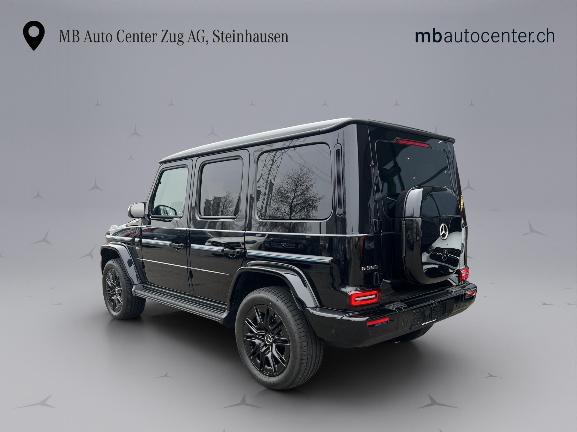 MERCEDES-BENZ G 580-showroom-element-3