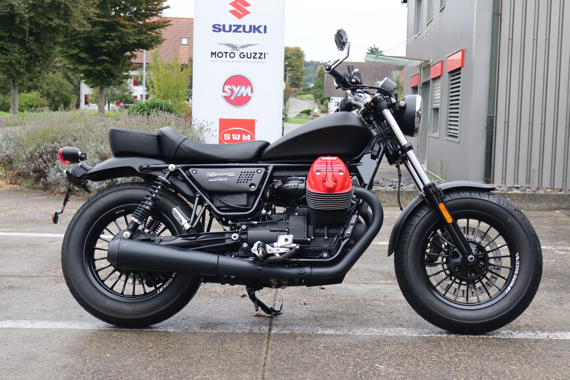 MOTO GUZZI V9 Bobber 850 ABS-image-0