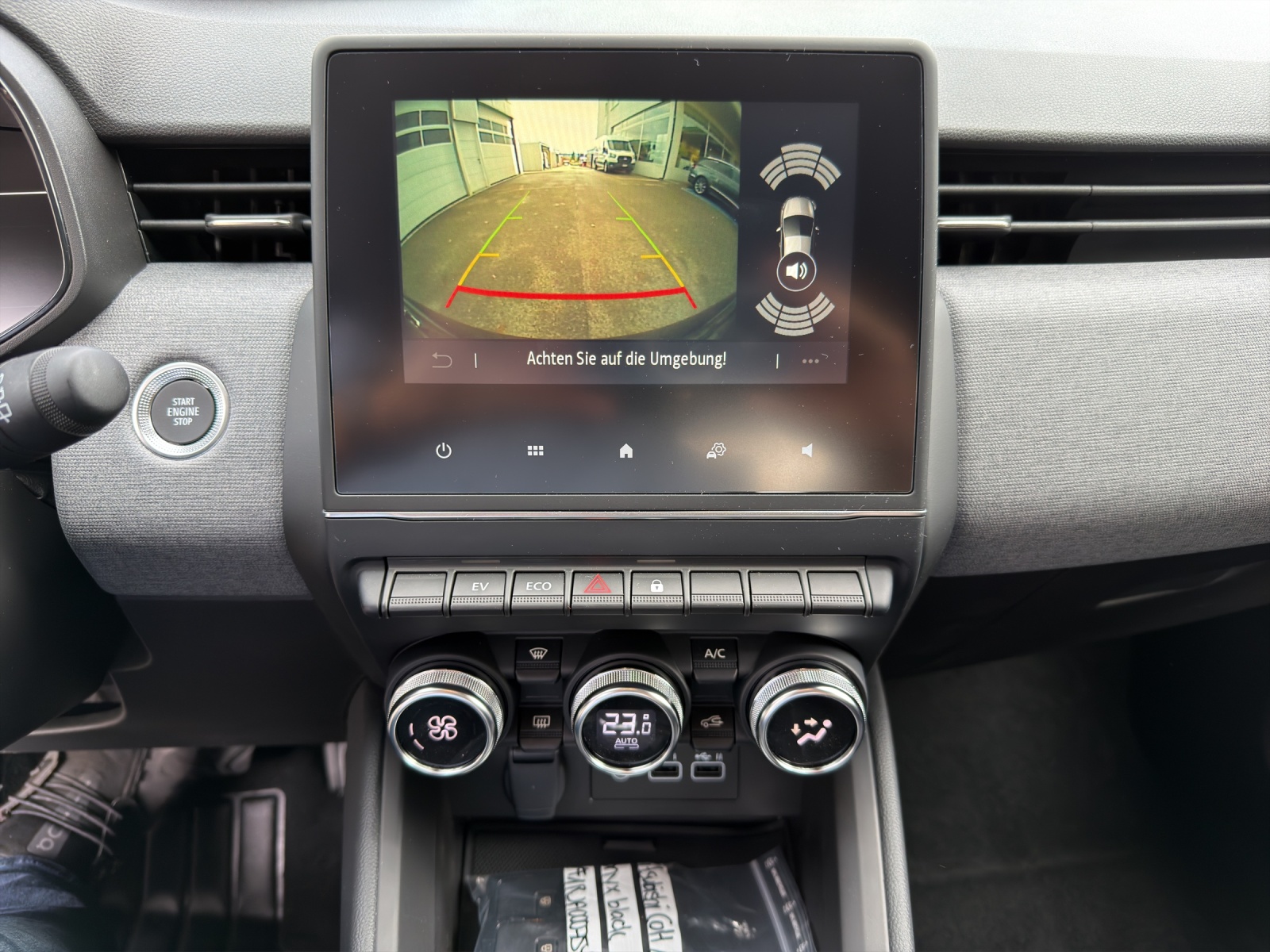 MITSUBISHI Colt 1.6 HEV Invite+-image-13