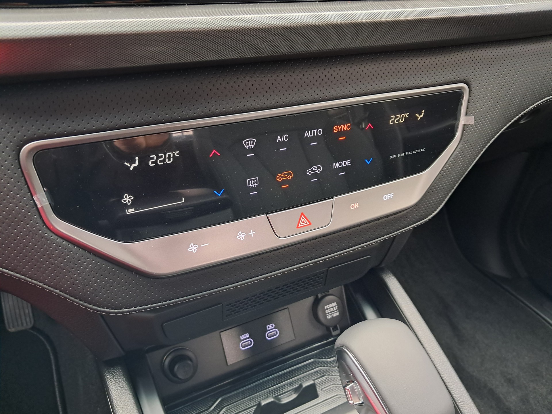 KGM-SsangYong Musso Grand 2.2 Platinum 4WD Aut.-image-11